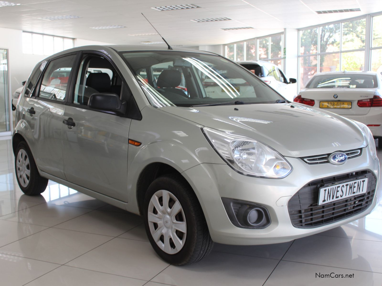 2014 Ford Figo photo 2