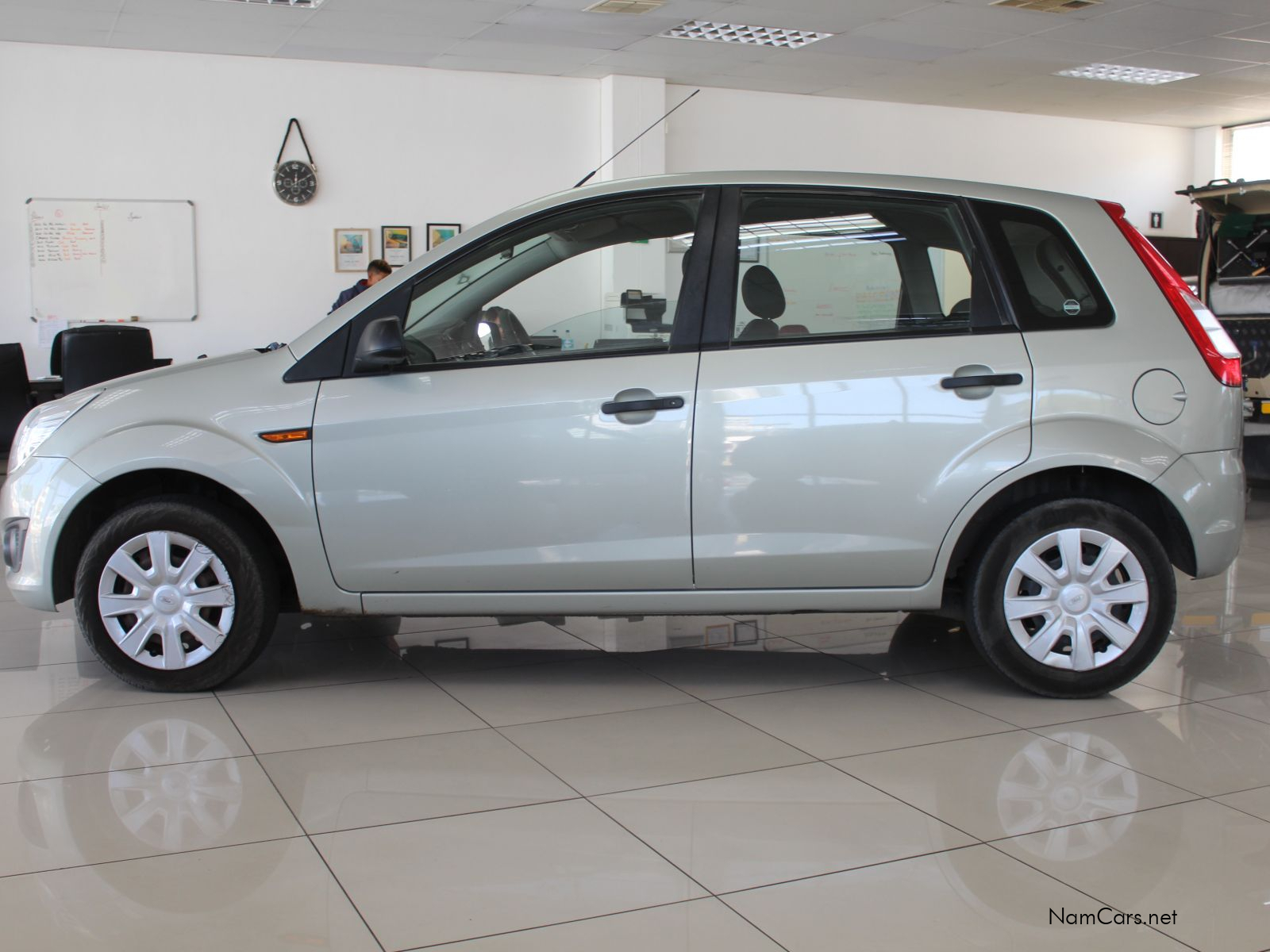 2014 Ford Figo photo 4