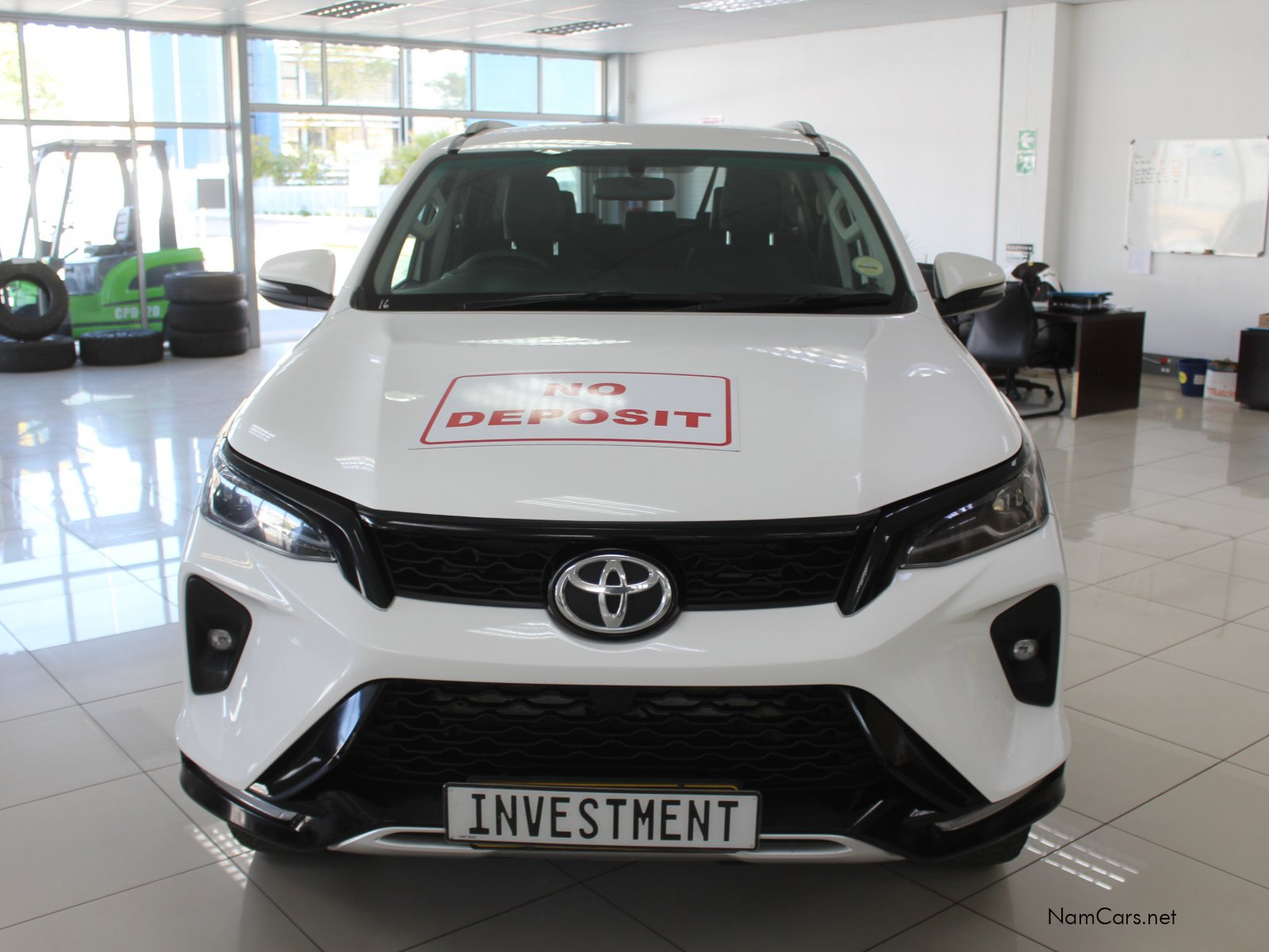 2025 Toyota Fortuner photo 1