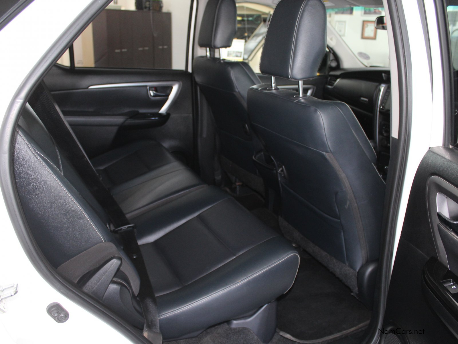 2025 Toyota Fortuner photo 11