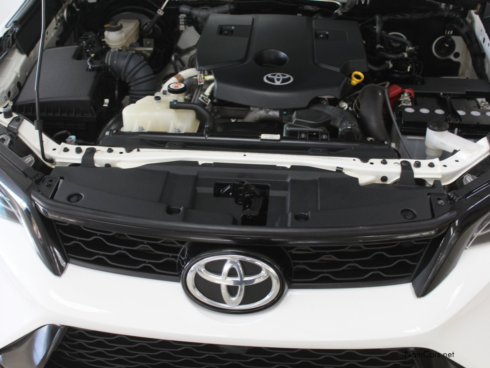 2025 Toyota Fortuner photo 14
