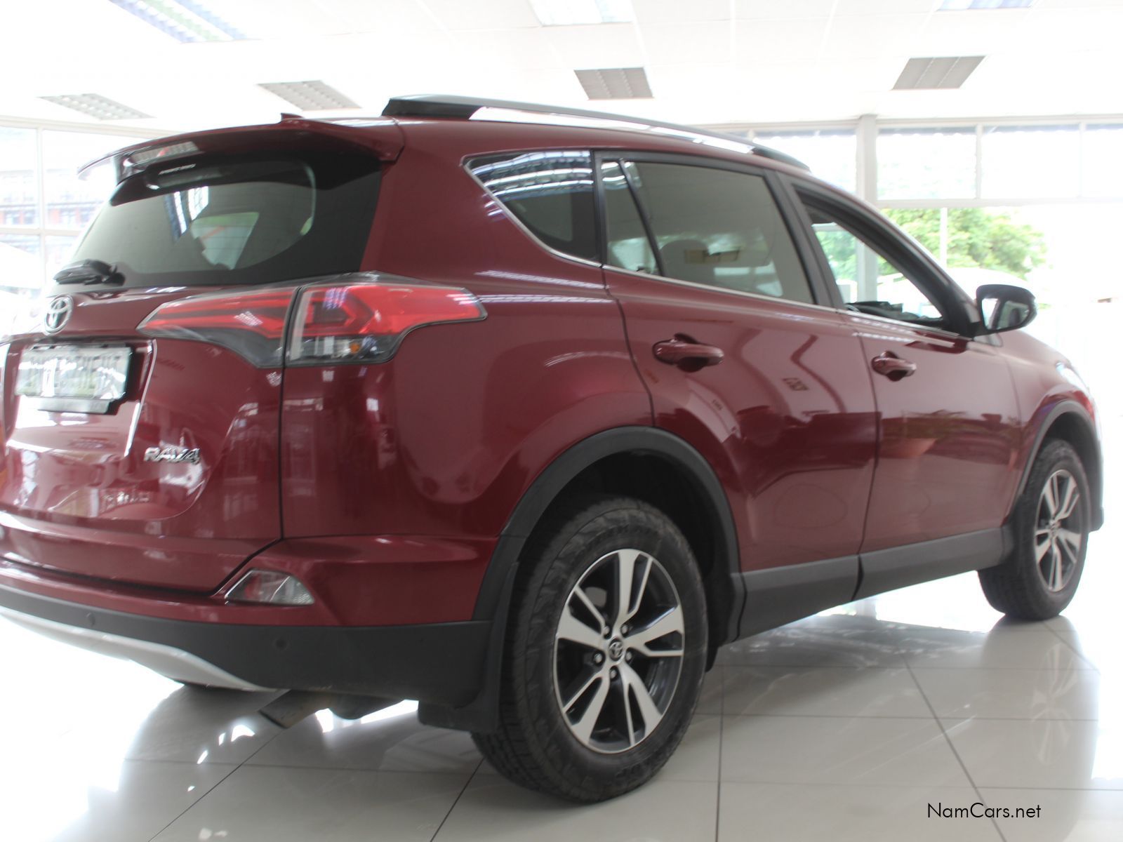 2018 Toyota Rav4 photo 7
