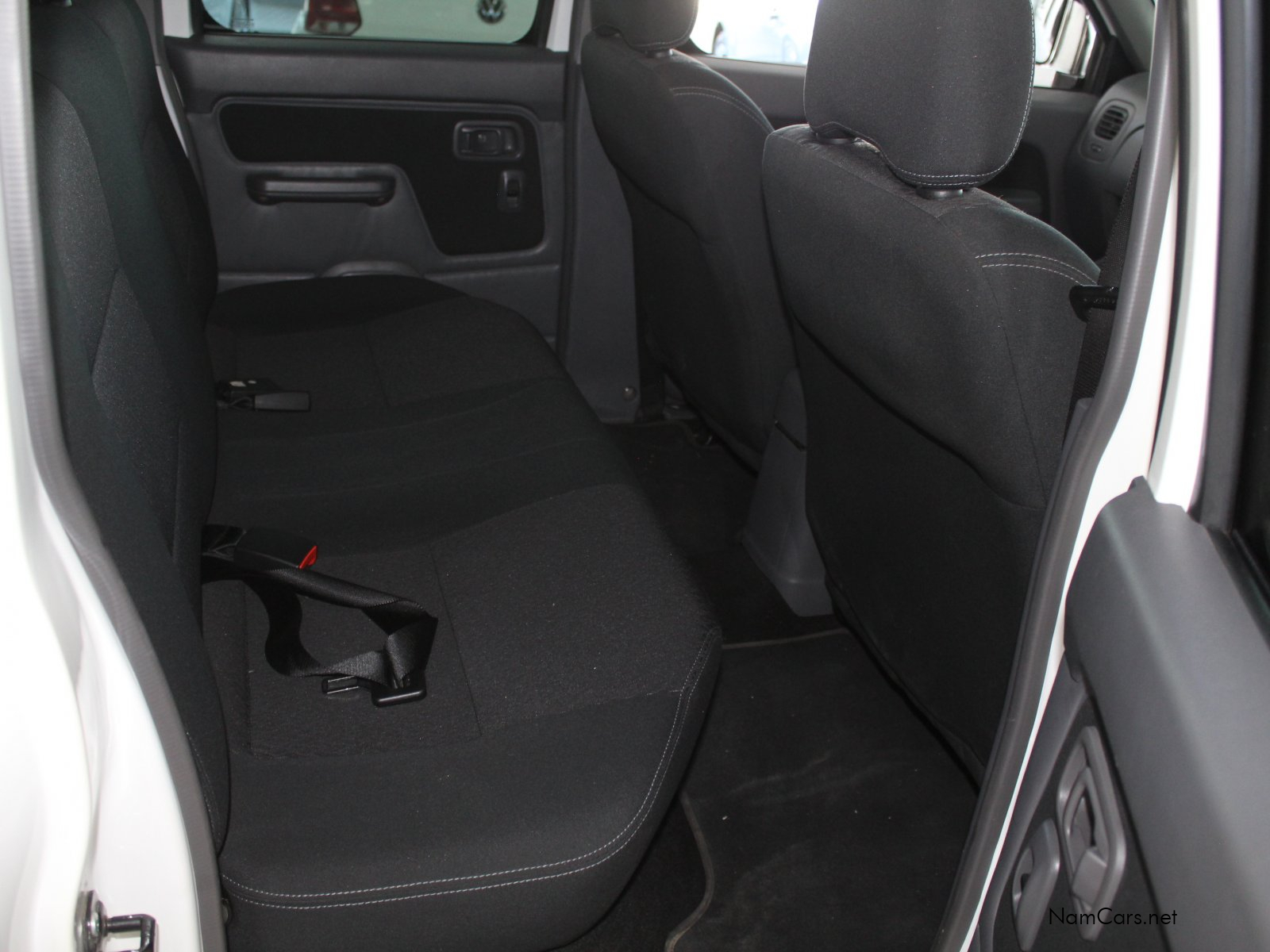 2020 Nissan NP300 photo 9