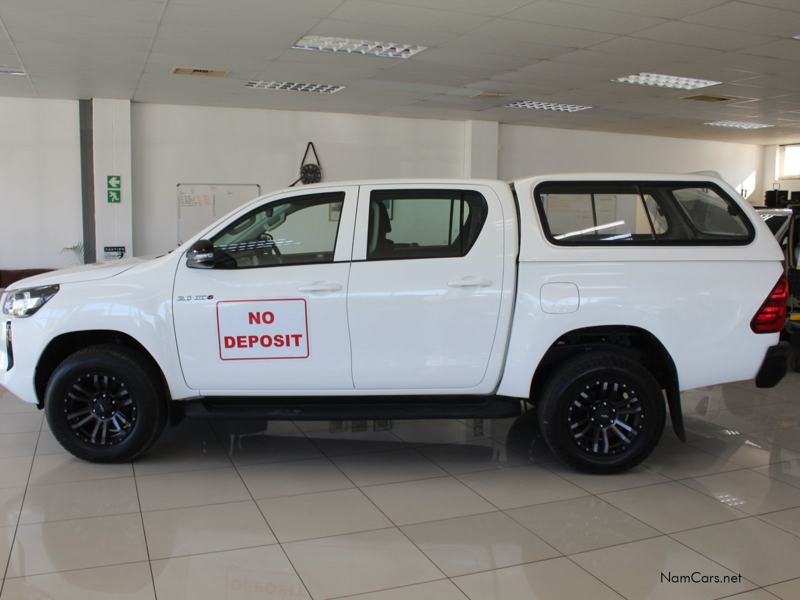 2025 Toyota Hilux photo 6