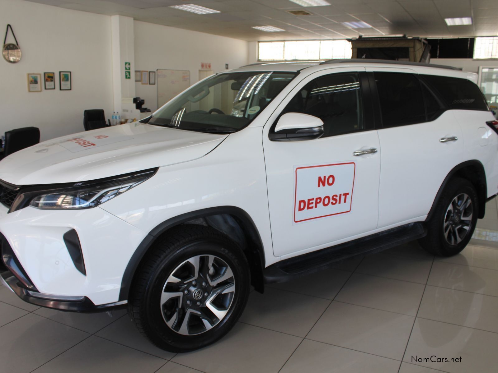 2025 Toyota Fortuner photo 1