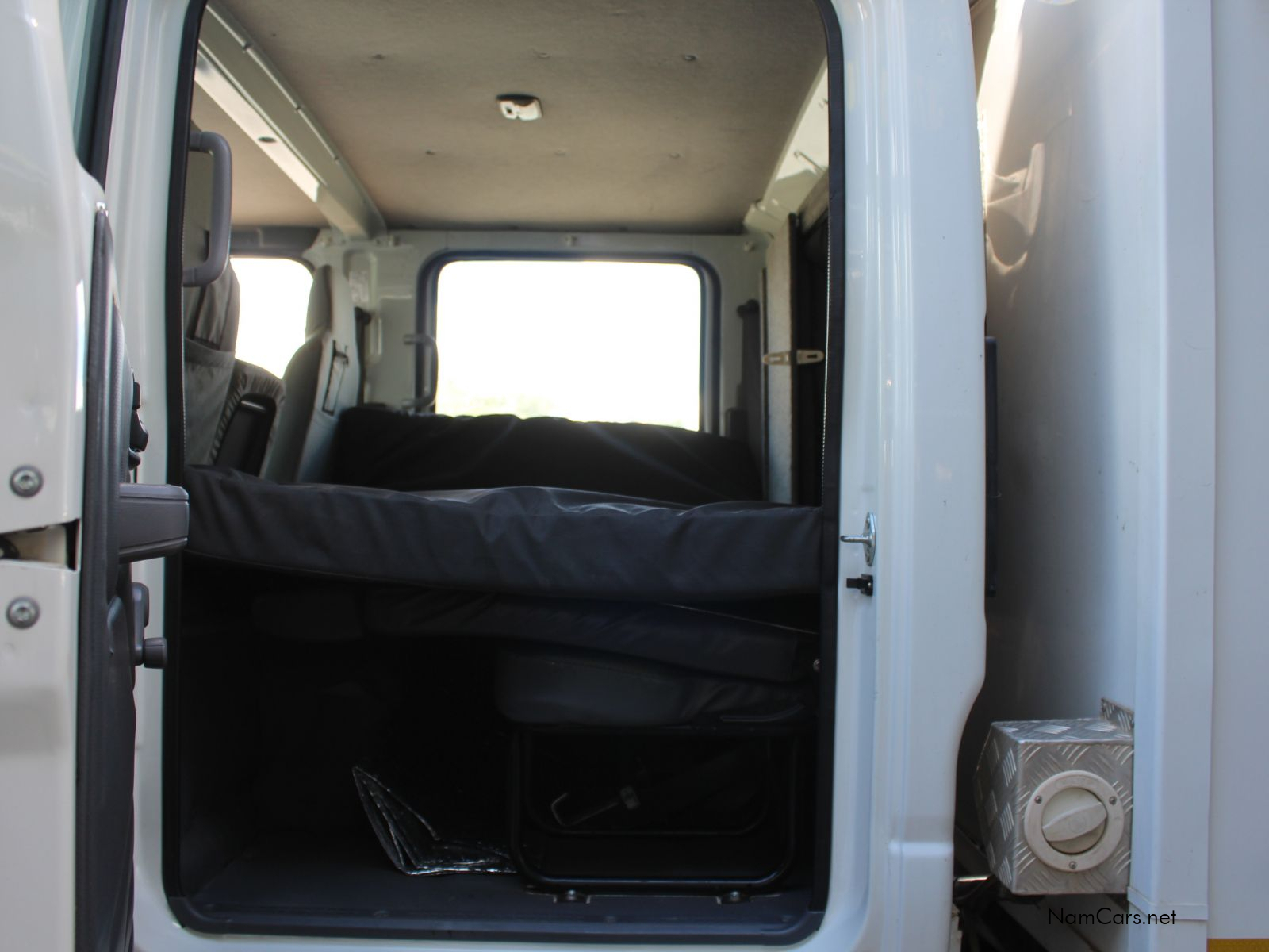 0 Isuzu N Series photo 3