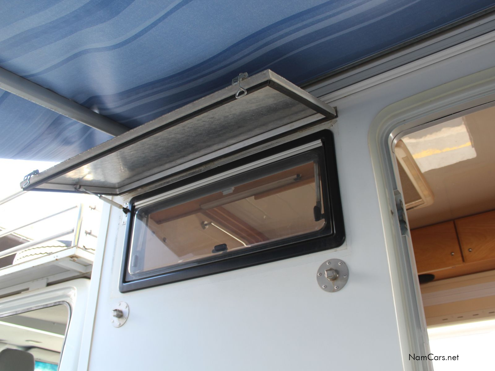 0 Isuzu N Series photo 6