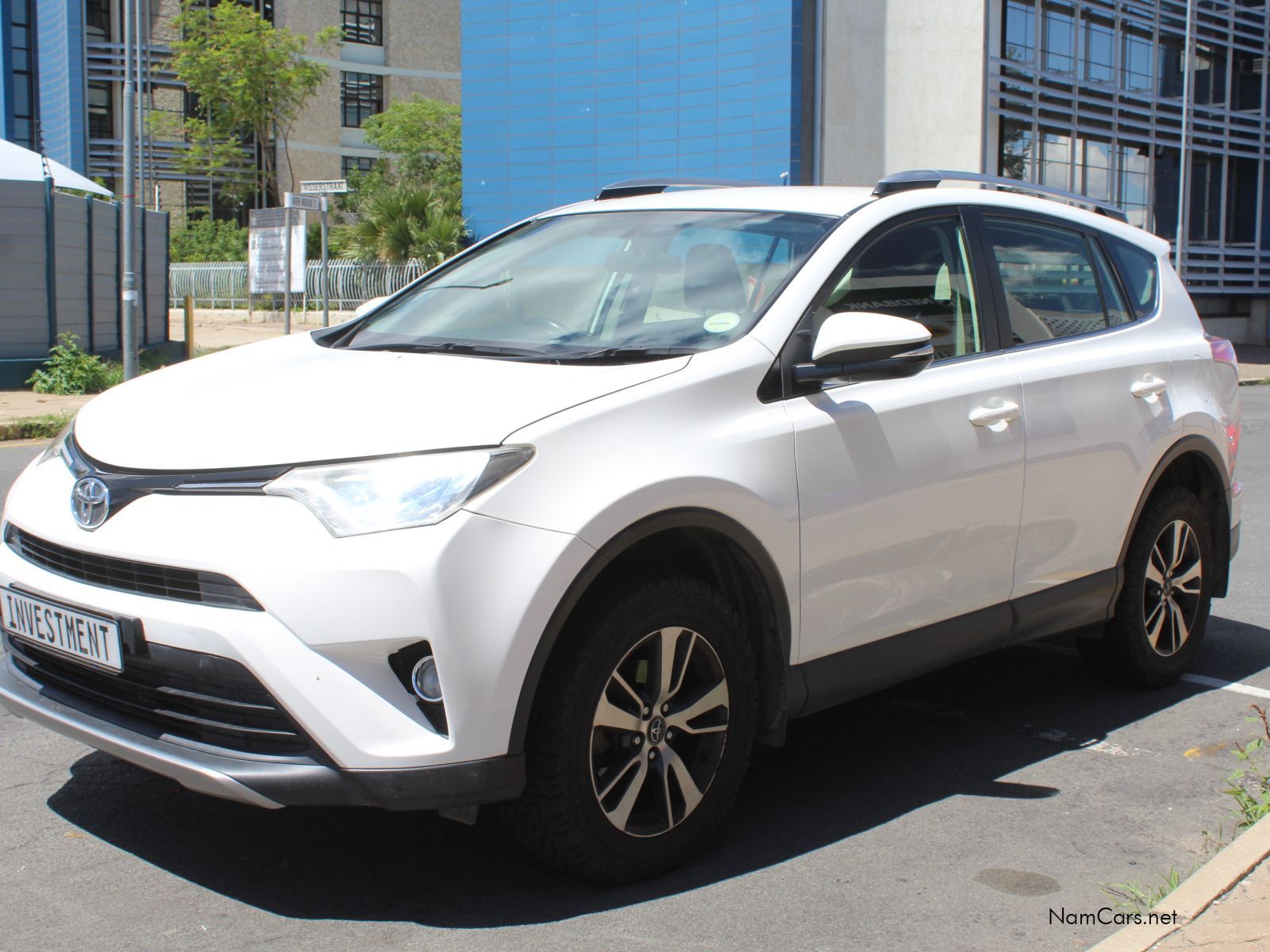 2018 Toyota Rav4 photo 5