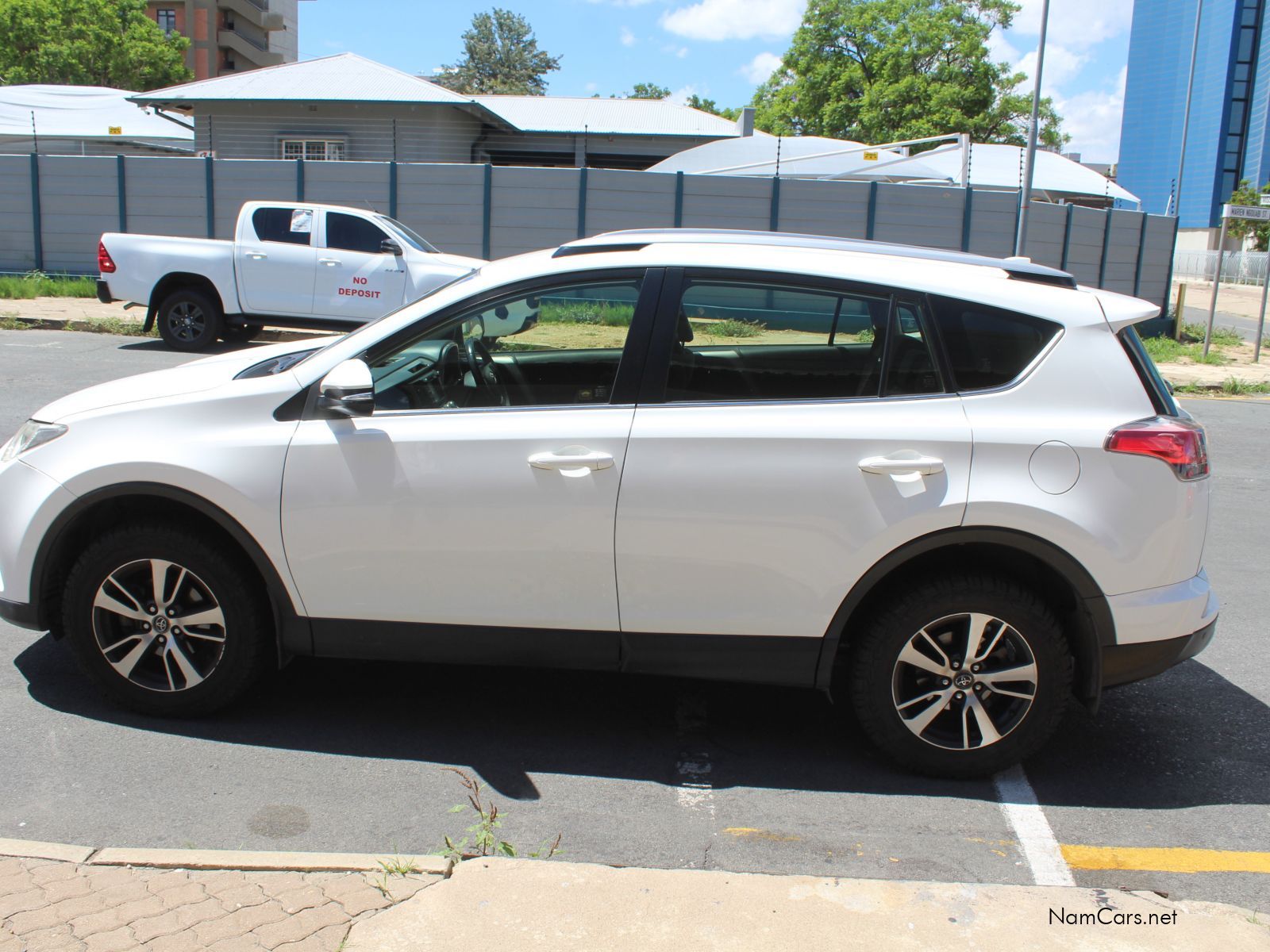 2018 Toyota Rav4 photo 6