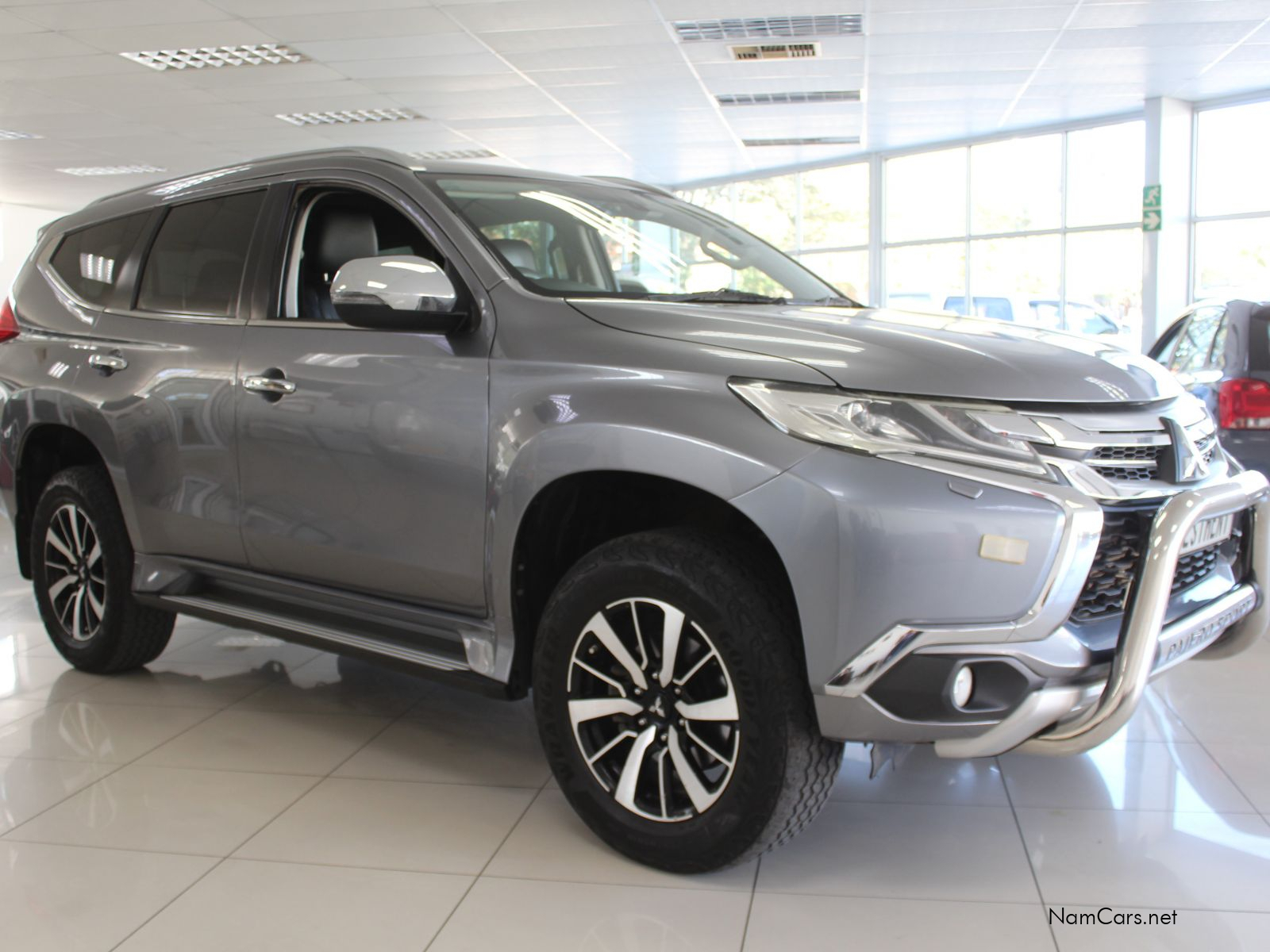 2020 Mitsubishi Pajero photo 11