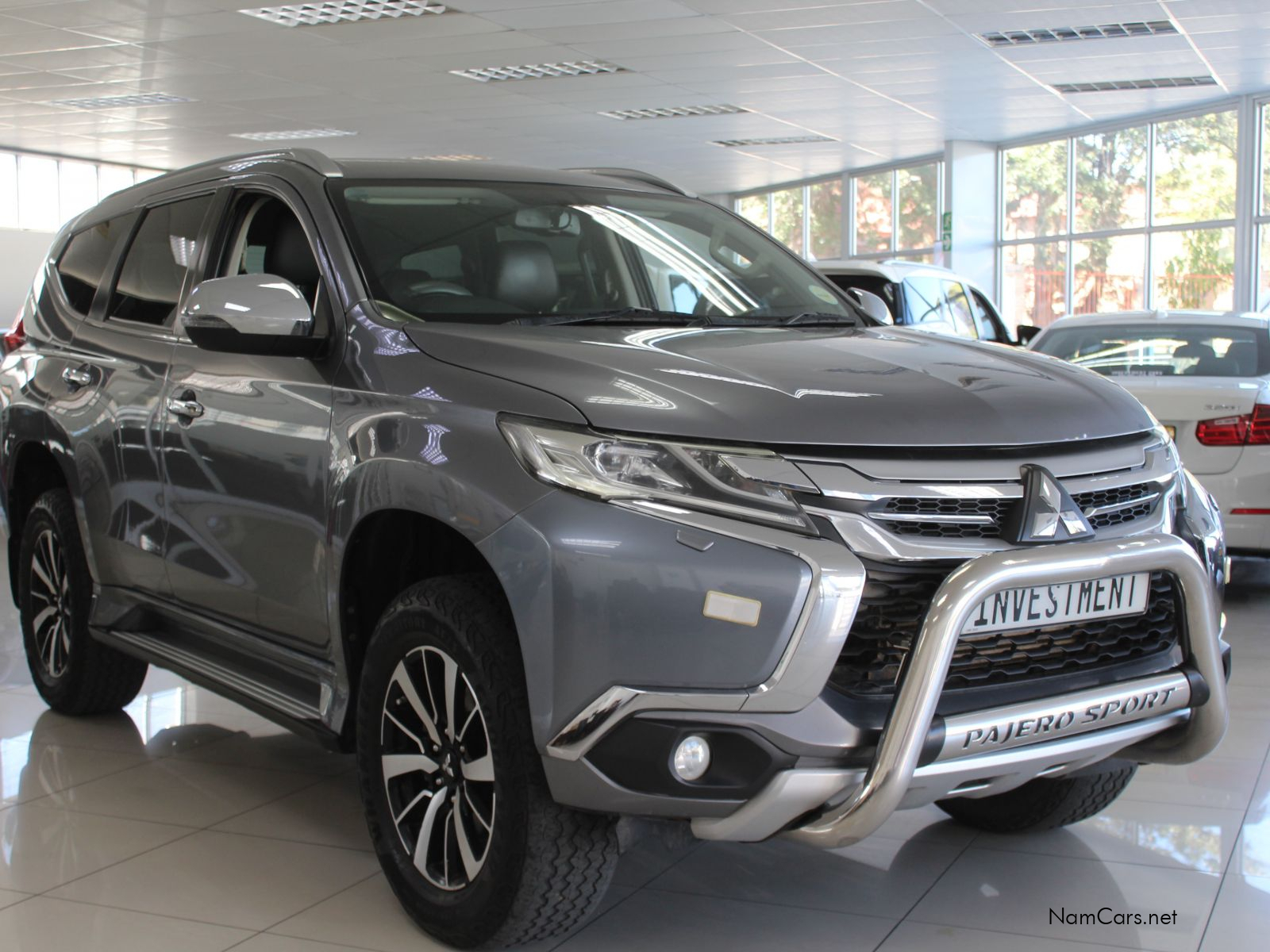 2020 Mitsubishi Pajero photo 4