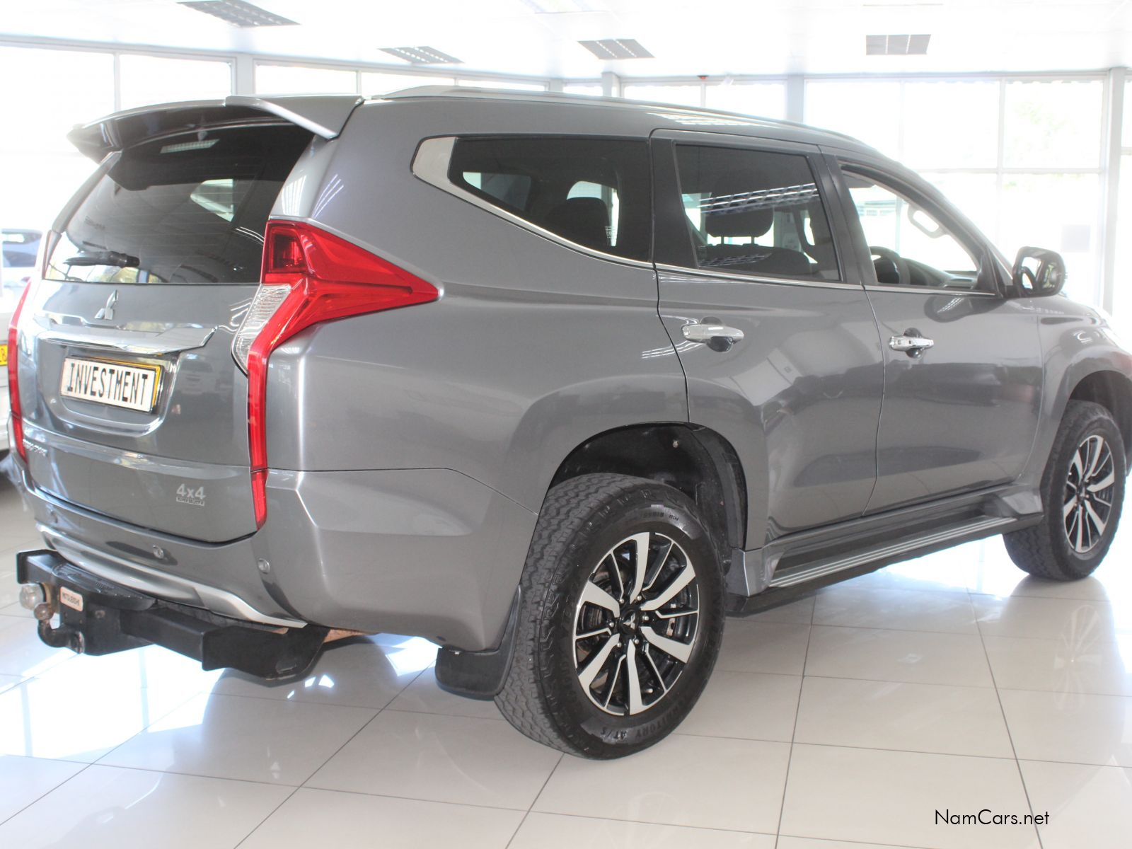 2020 Mitsubishi Pajero photo 9