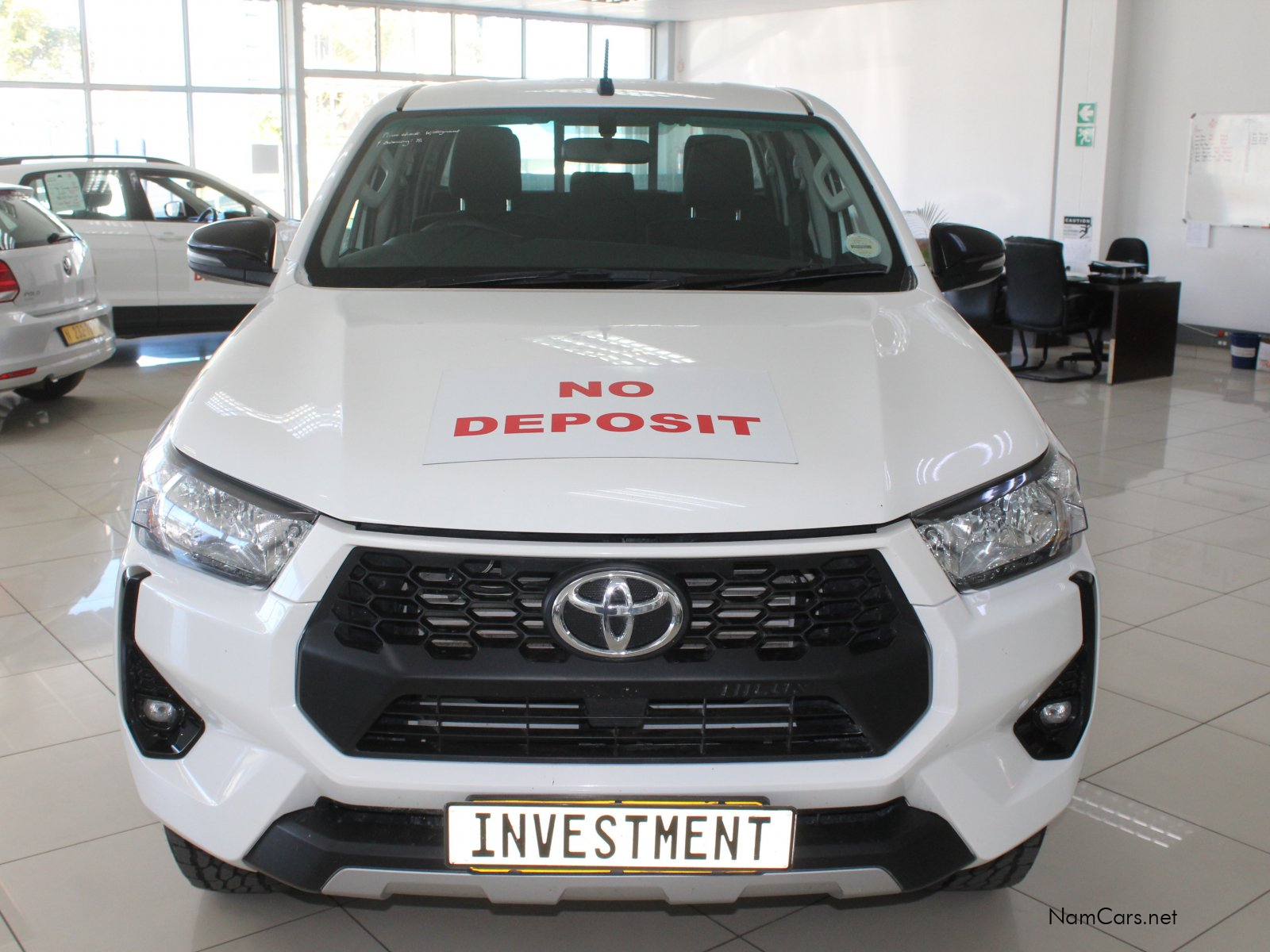 2025 Toyota Hilux photo 2