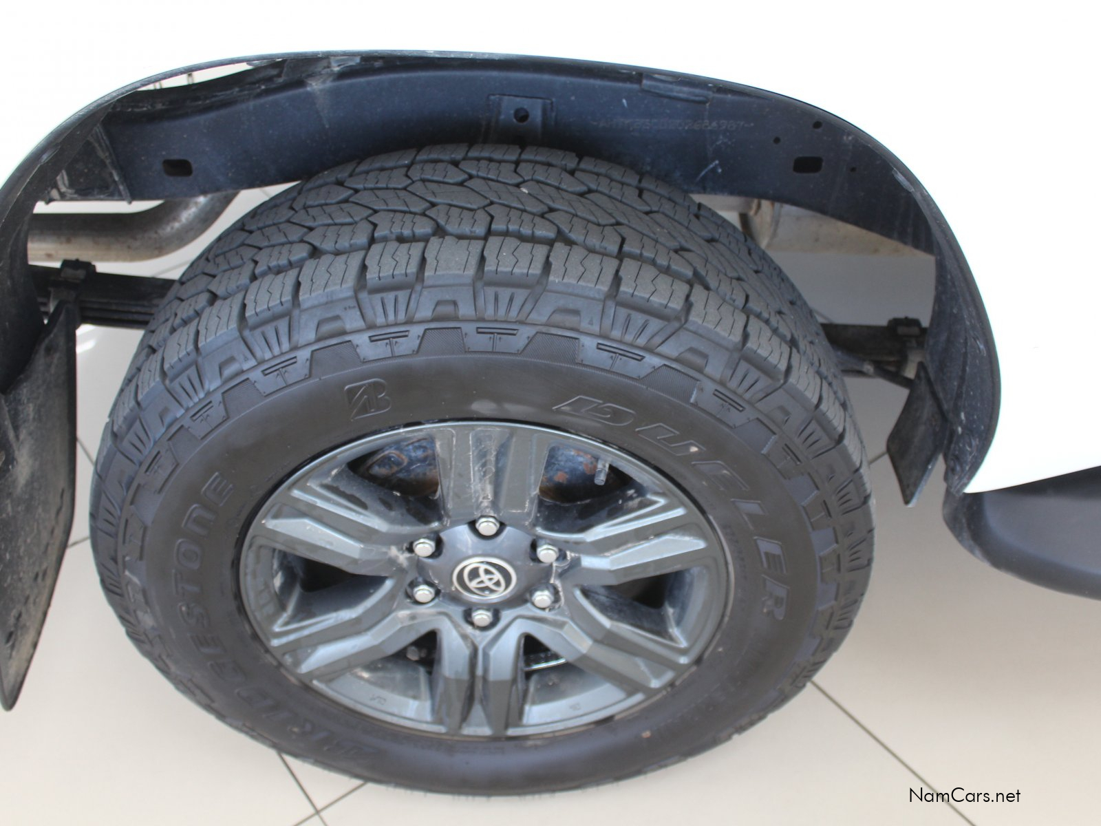2025 Toyota Hilux photo 8