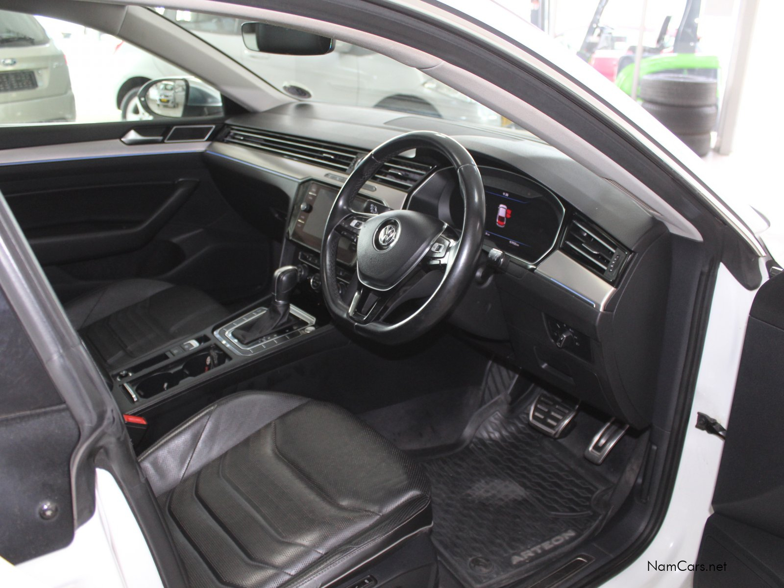 2018 Volkswagen Arteon photo 10