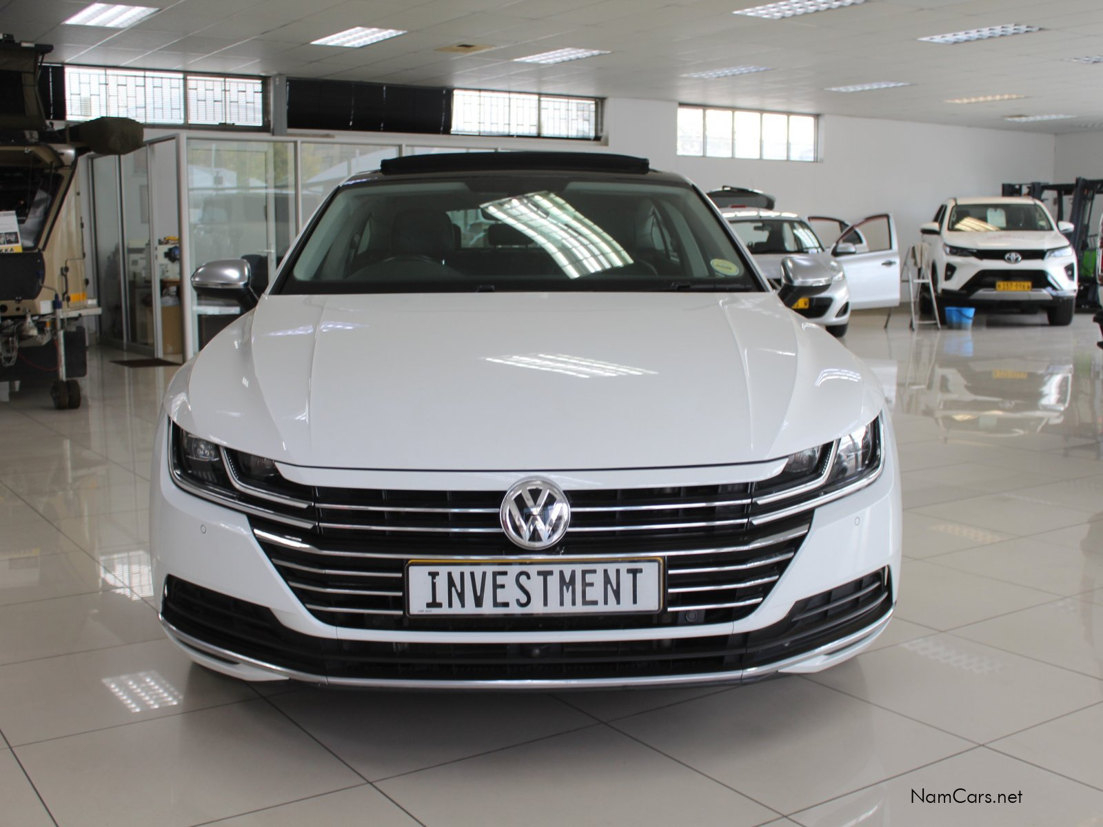 2018 Volkswagen Arteon photo 2