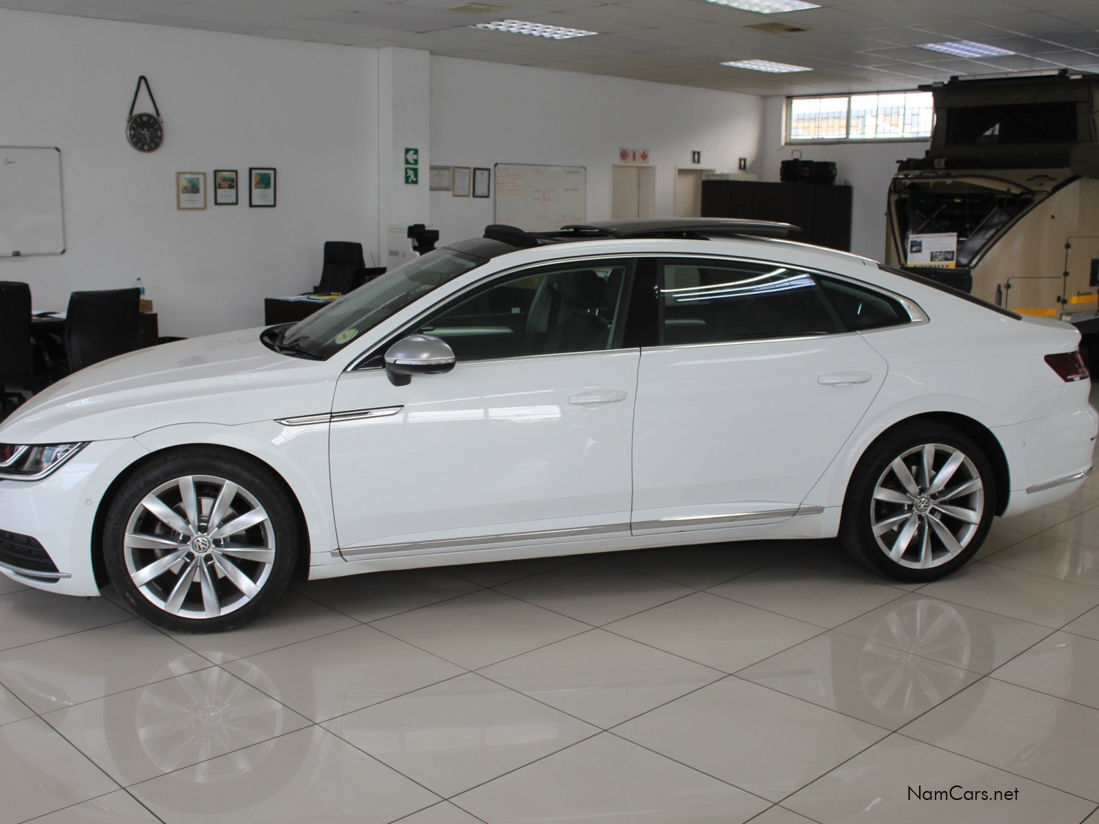 2018 Volkswagen Arteon photo 4