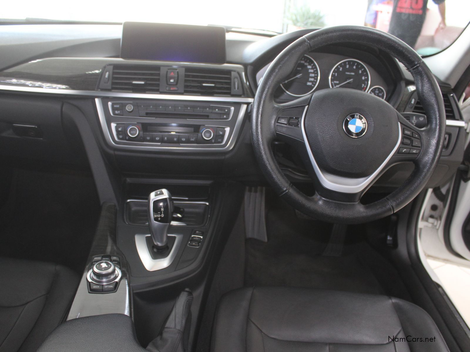 2013 BMW 3 Series photo 10