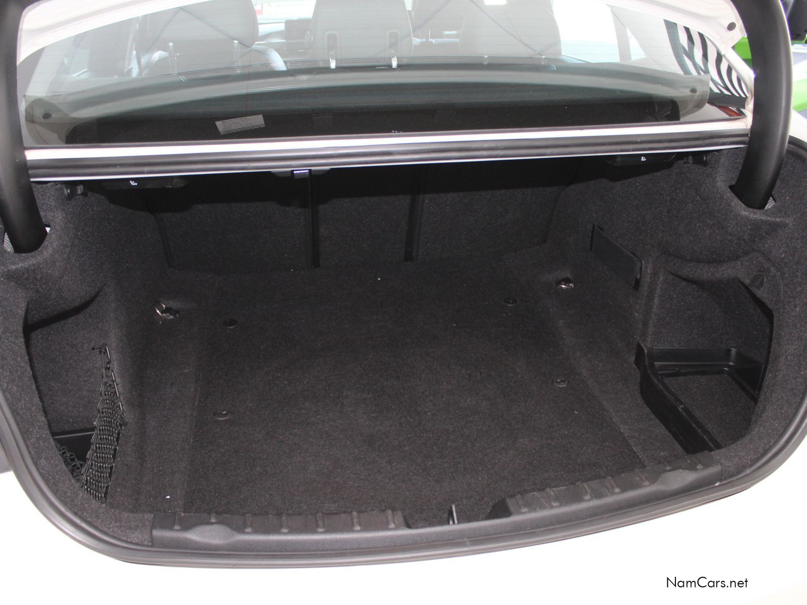 2013 BMW 3 Series photo 13