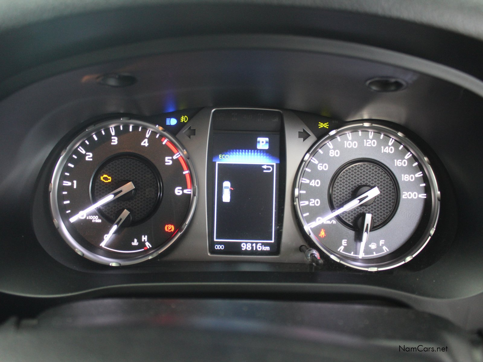 2024 Toyota Hilux photo 14
