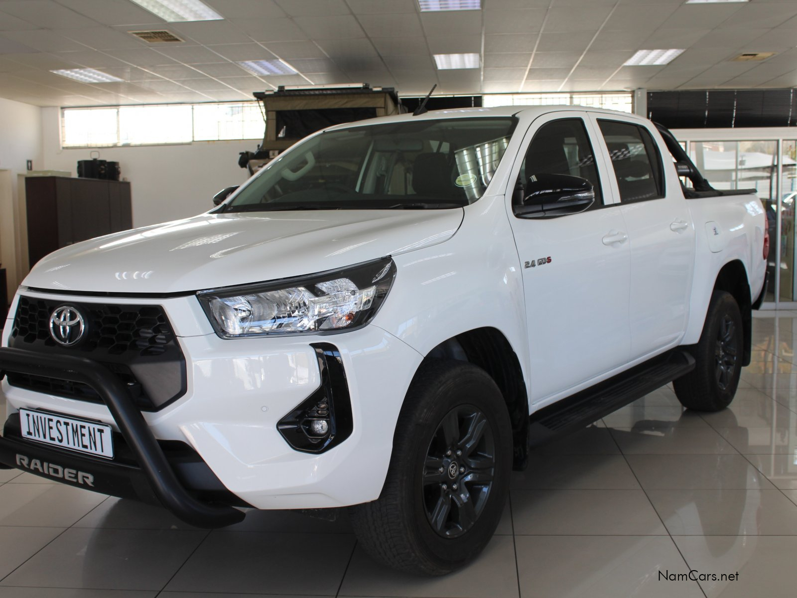 2024 Toyota Hilux photo 3
