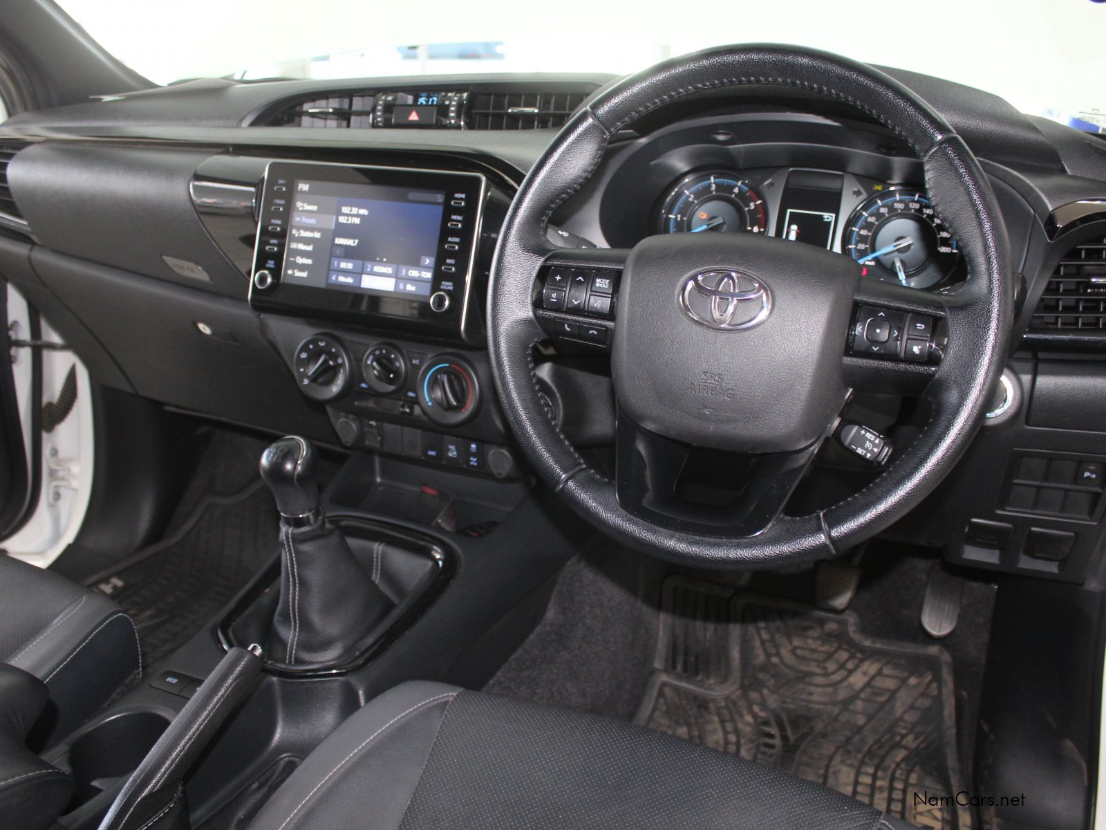 2022 Toyota Hilux photo 15