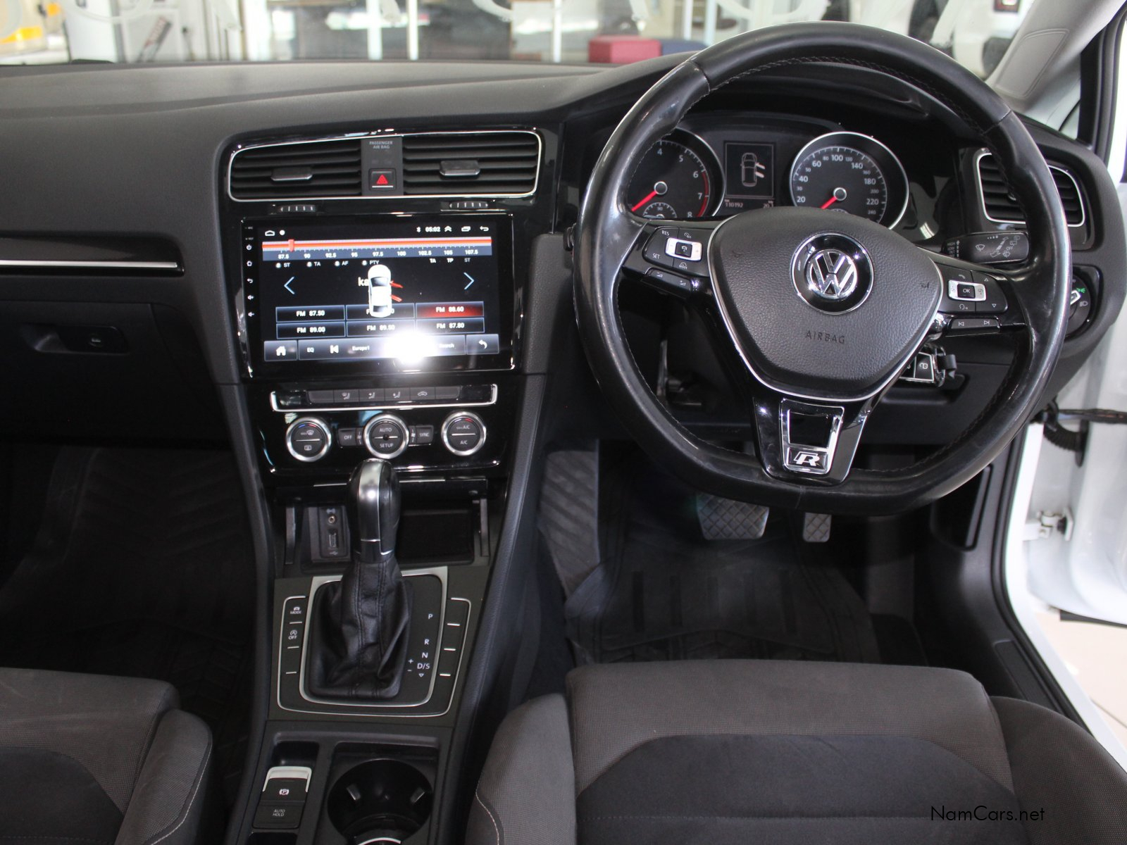 2013 Volkswagen Golf photo 12