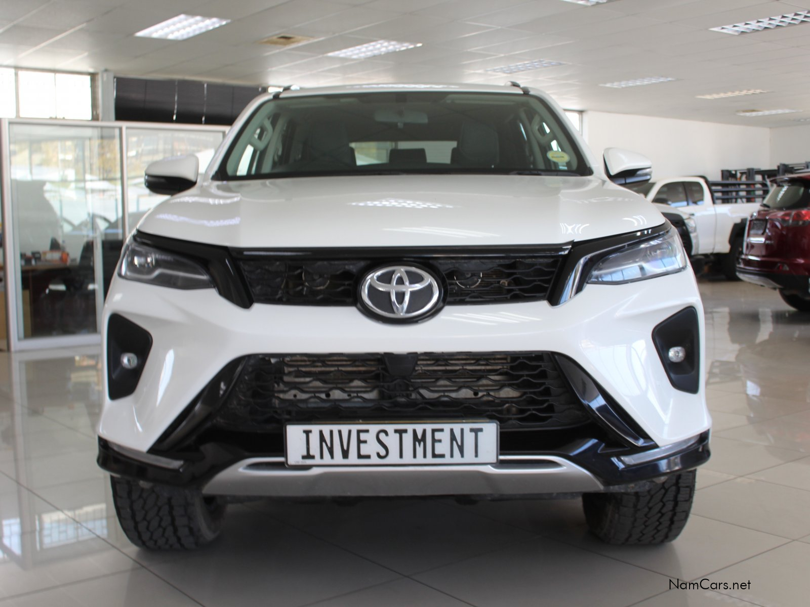 2025 Toyota Fortuner photo 3