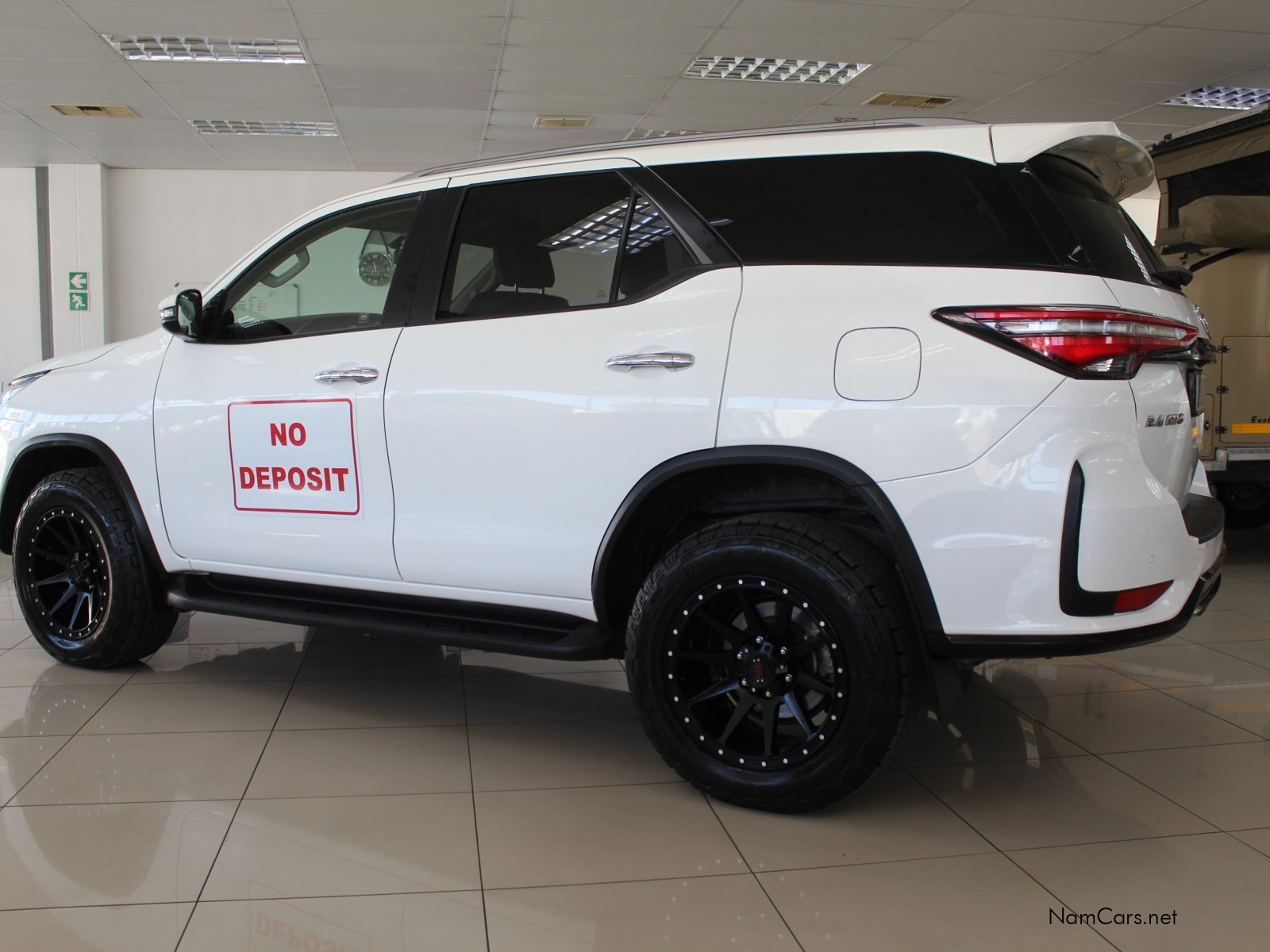 2025 Toyota Fortuner photo 5