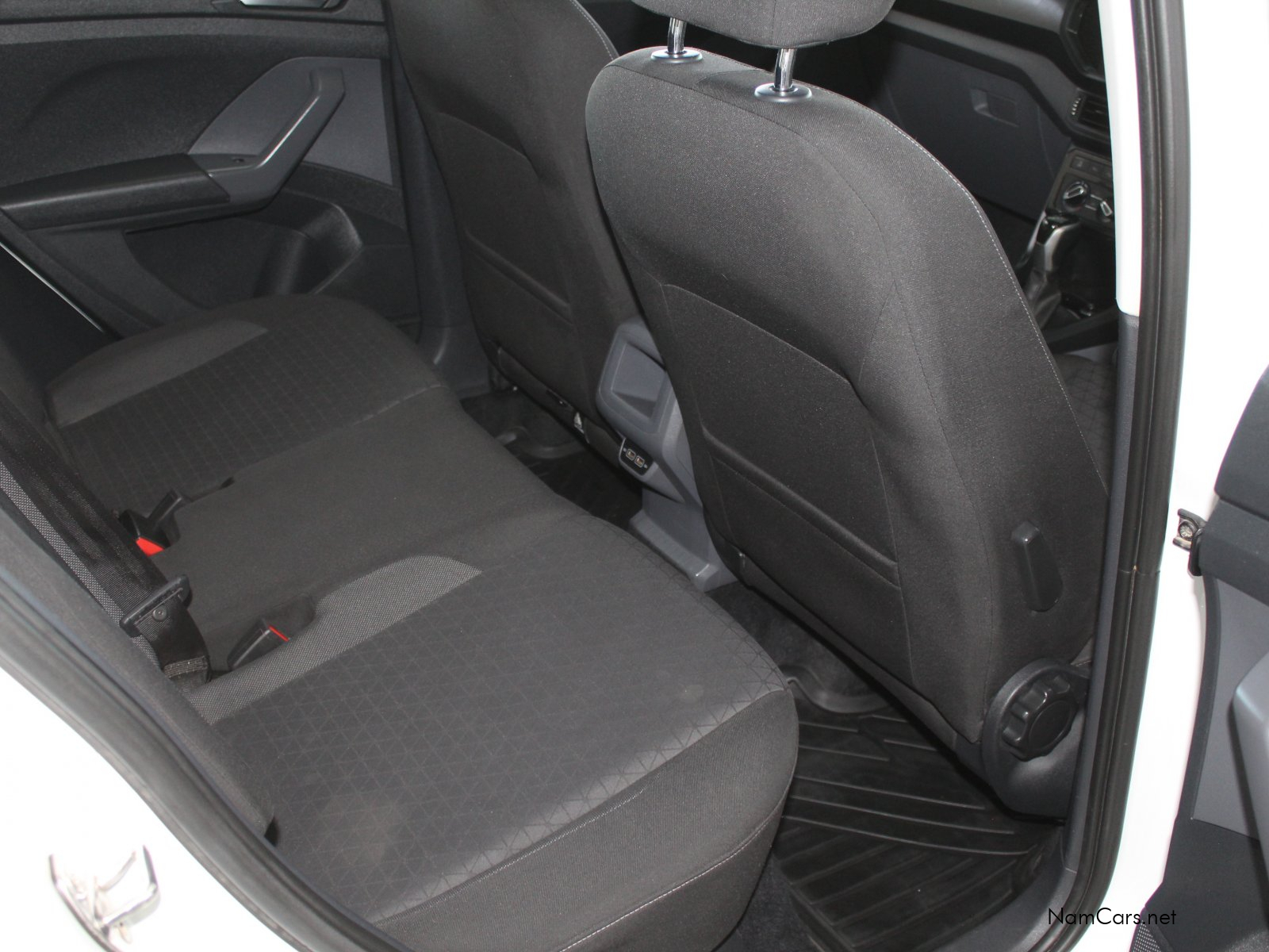 2020 Volkswagen T-Cross photo 12