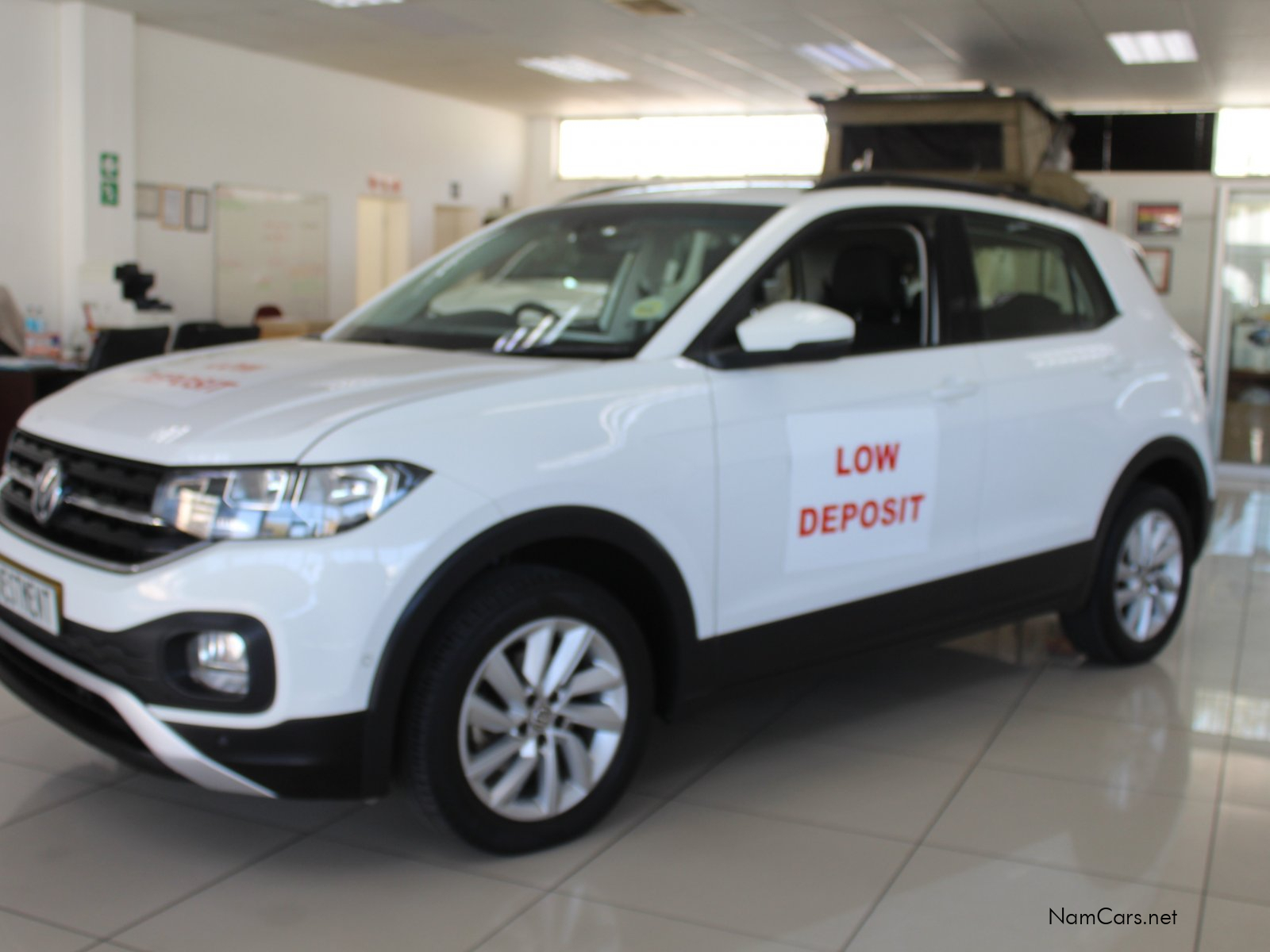 2020 Volkswagen T-Cross photo 3