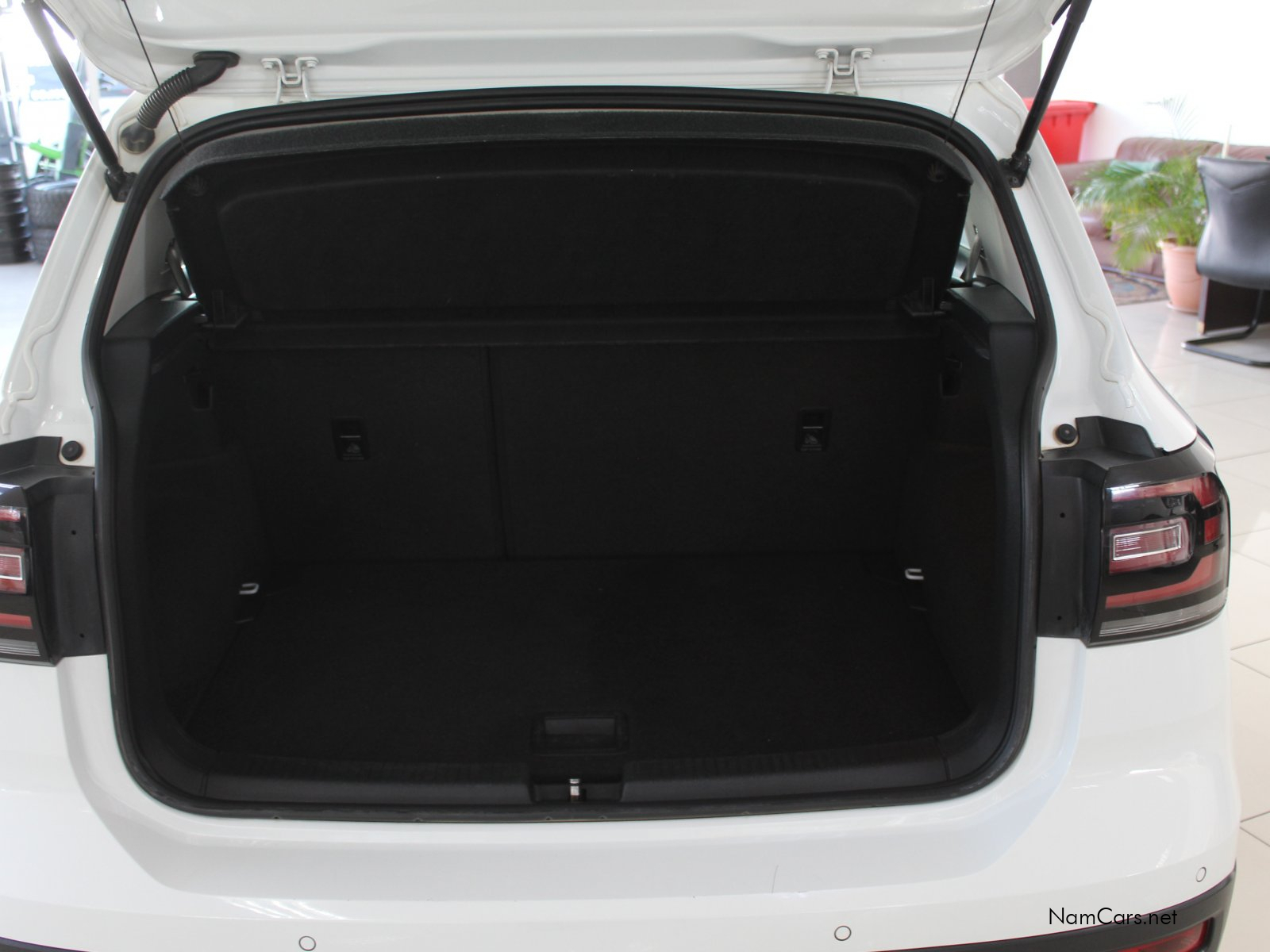 2020 Volkswagen T-Cross photo 9