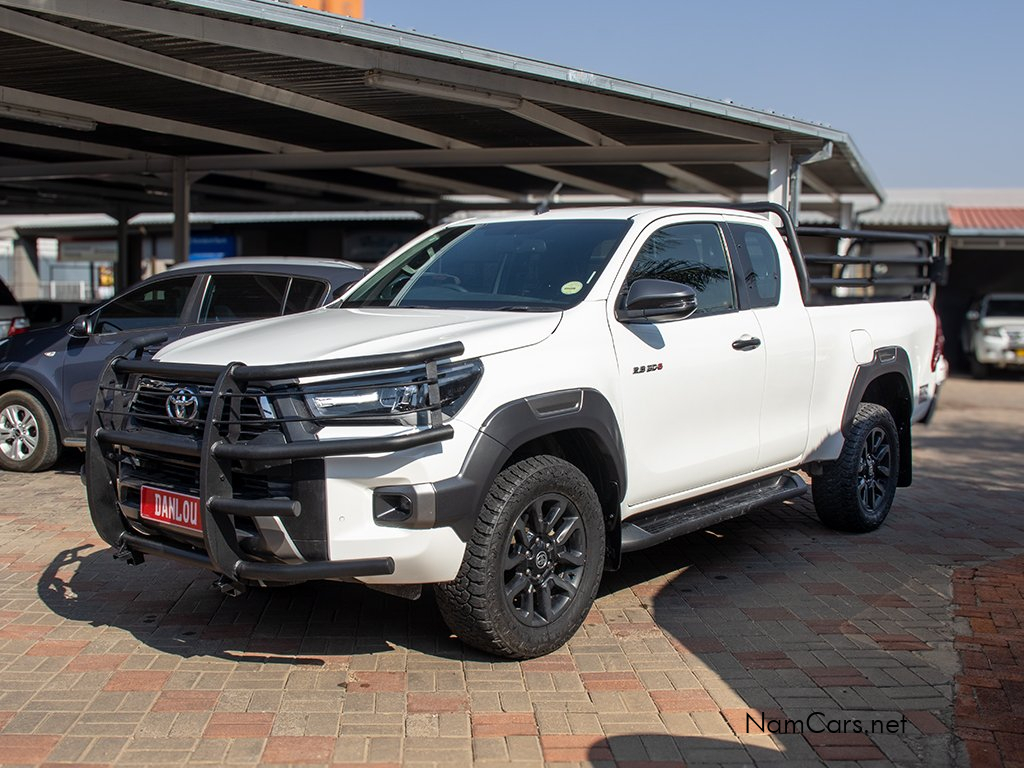 2021 Toyota Hilux photo 2