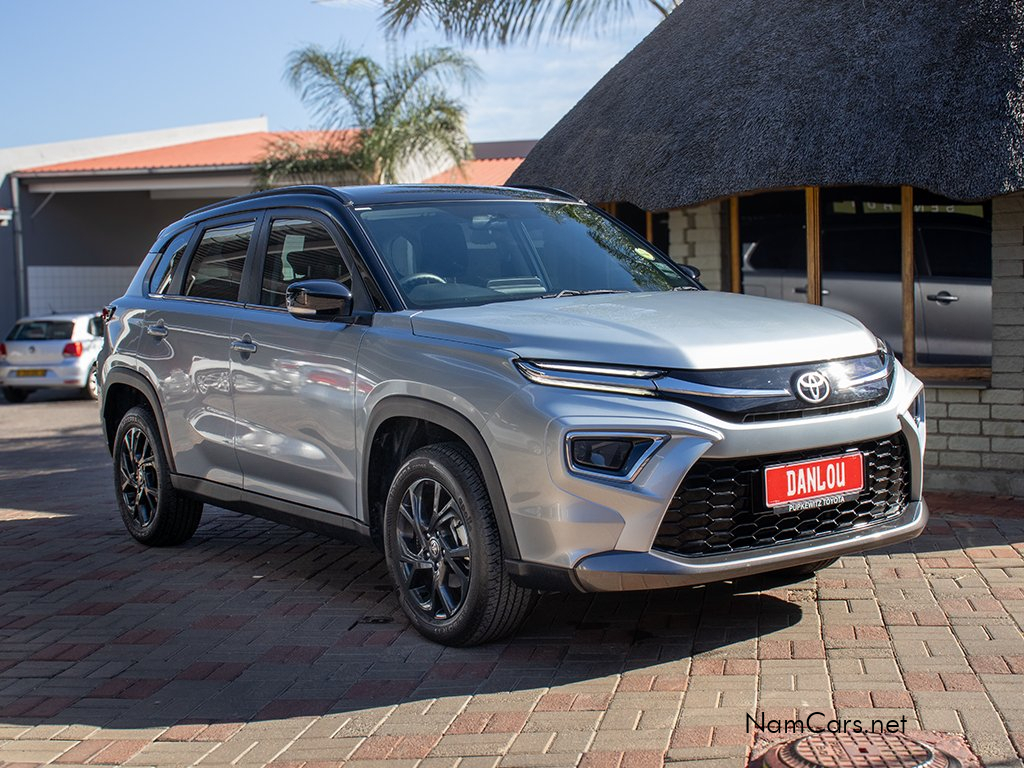2024 Toyota Urban Cruiser photo 1