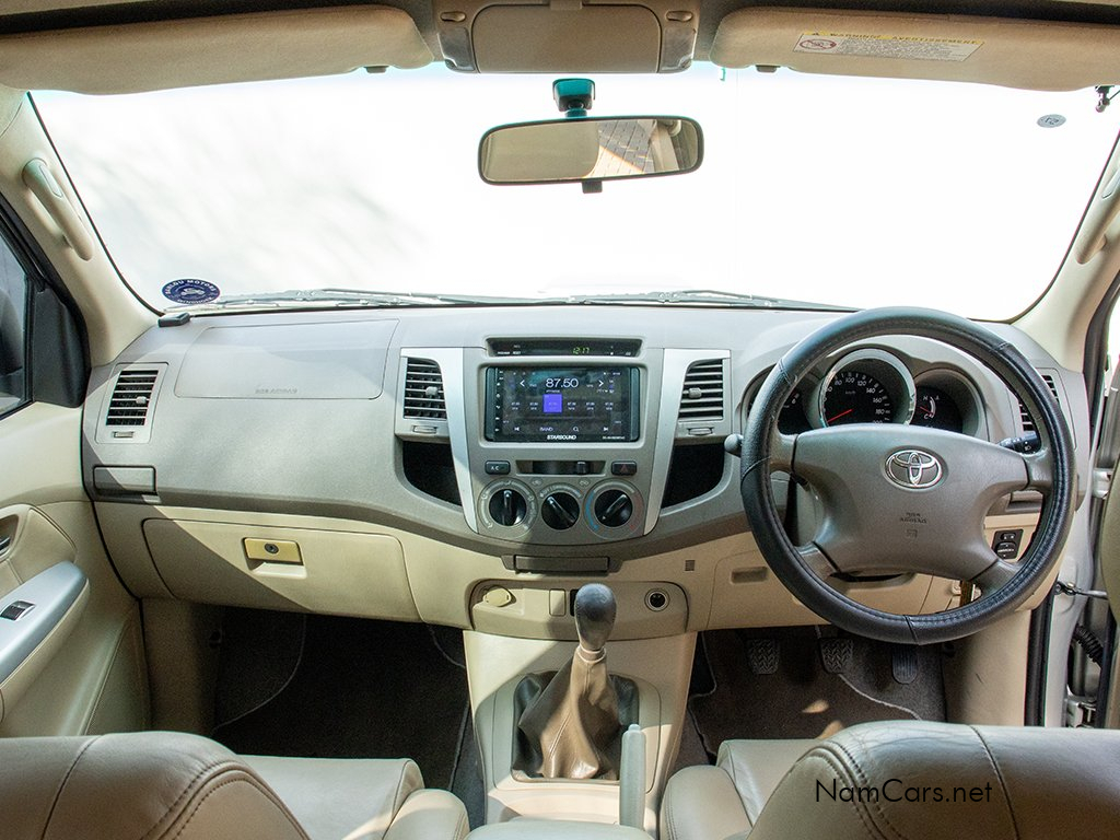 2007 Toyota Fortuner photo 7