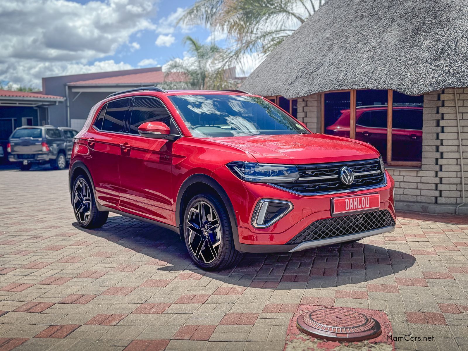 2026 Volkswagen T-Cross photo 1