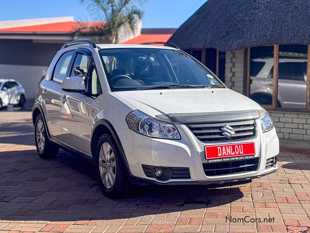 2014 Suzuki SX4 photo 1