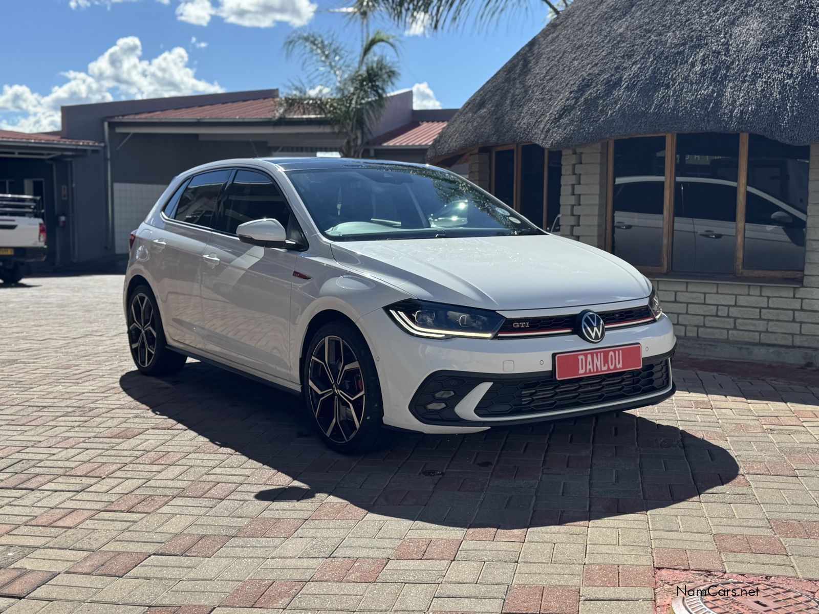 2022 Volkswagen Polo photo 1