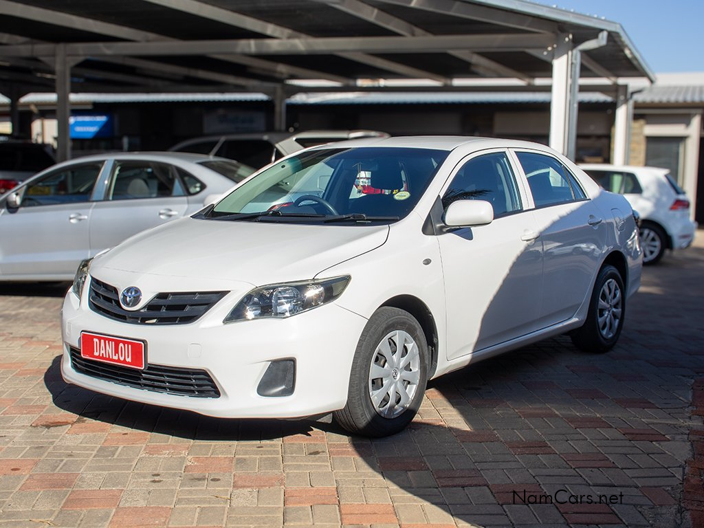 2018 Toyota Corolla photo 2