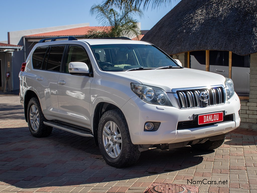 2013 Toyota Prado photo 1