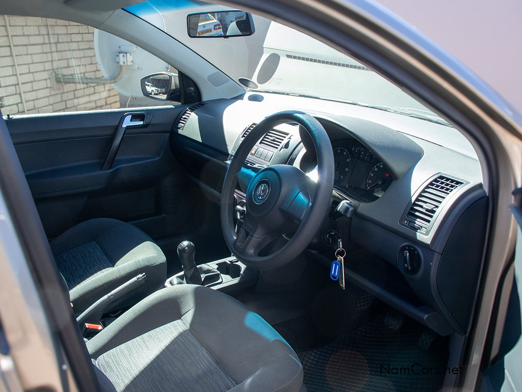 2015 Volkswagen Polo Vivo photo 8