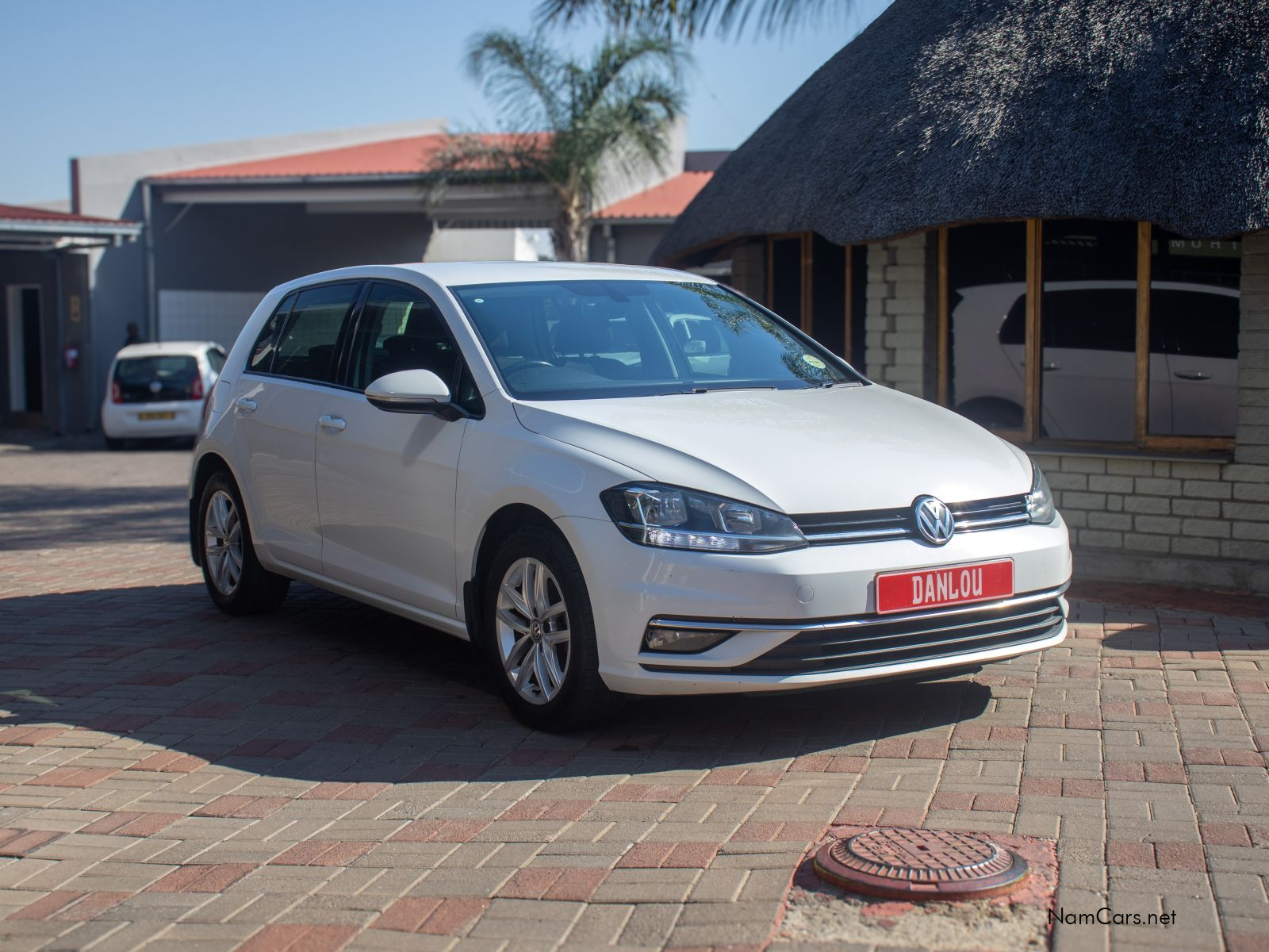 2020 Volkswagen Golf photo 1