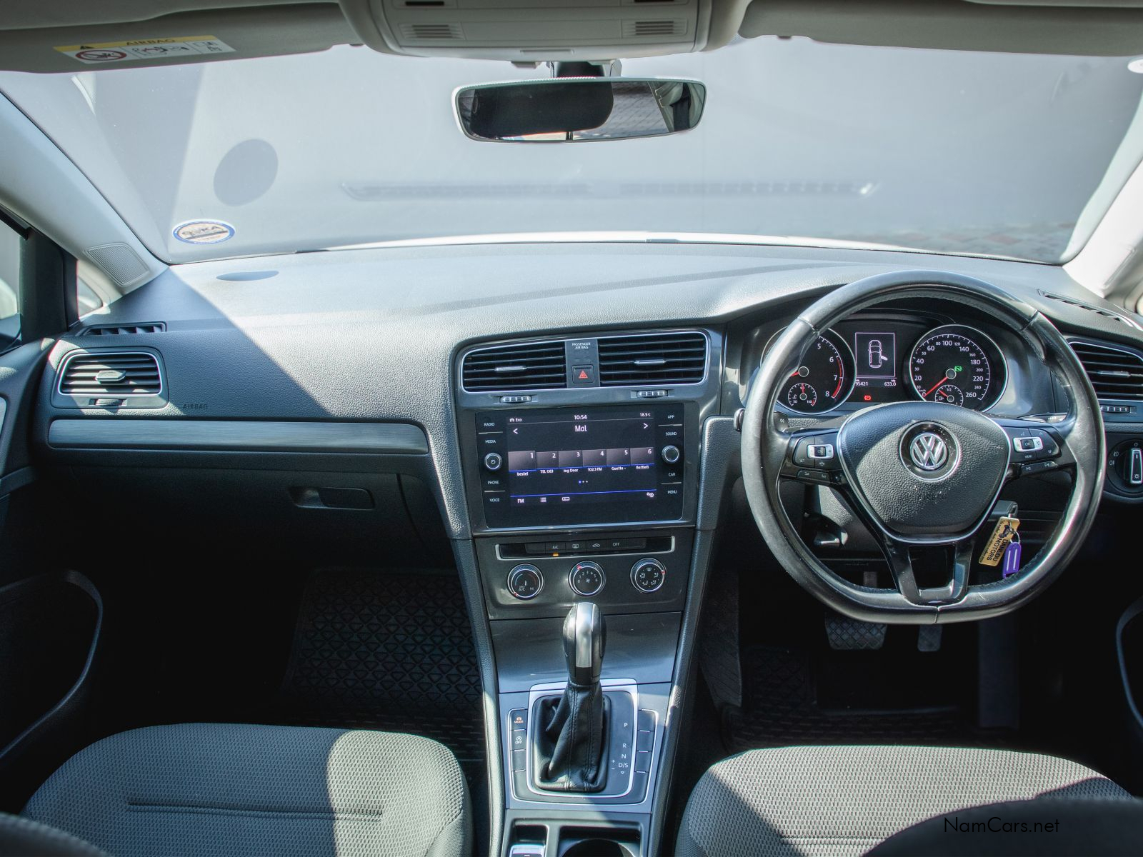 2020 Volkswagen Golf photo 6