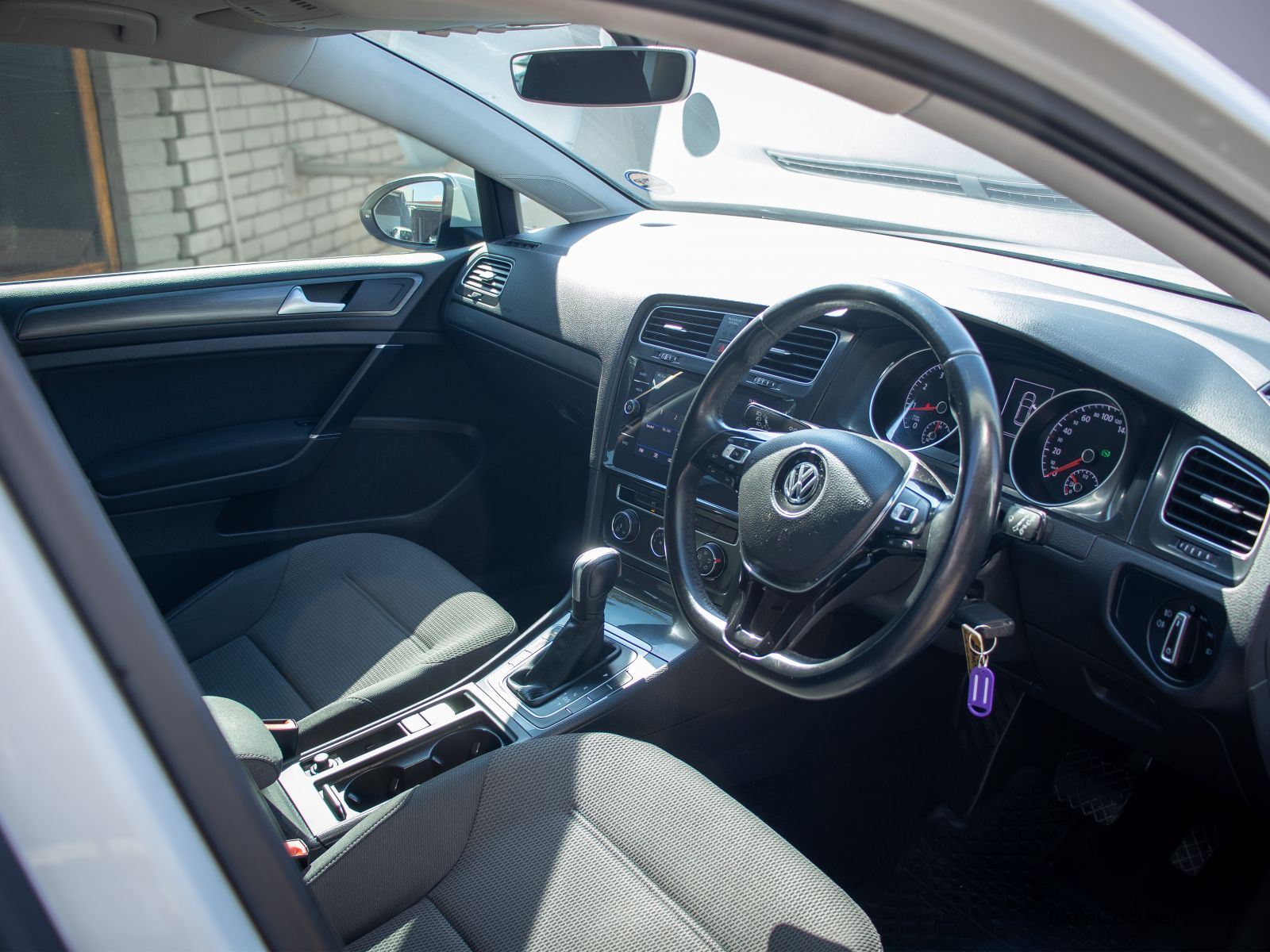 2020 Volkswagen Golf photo 7
