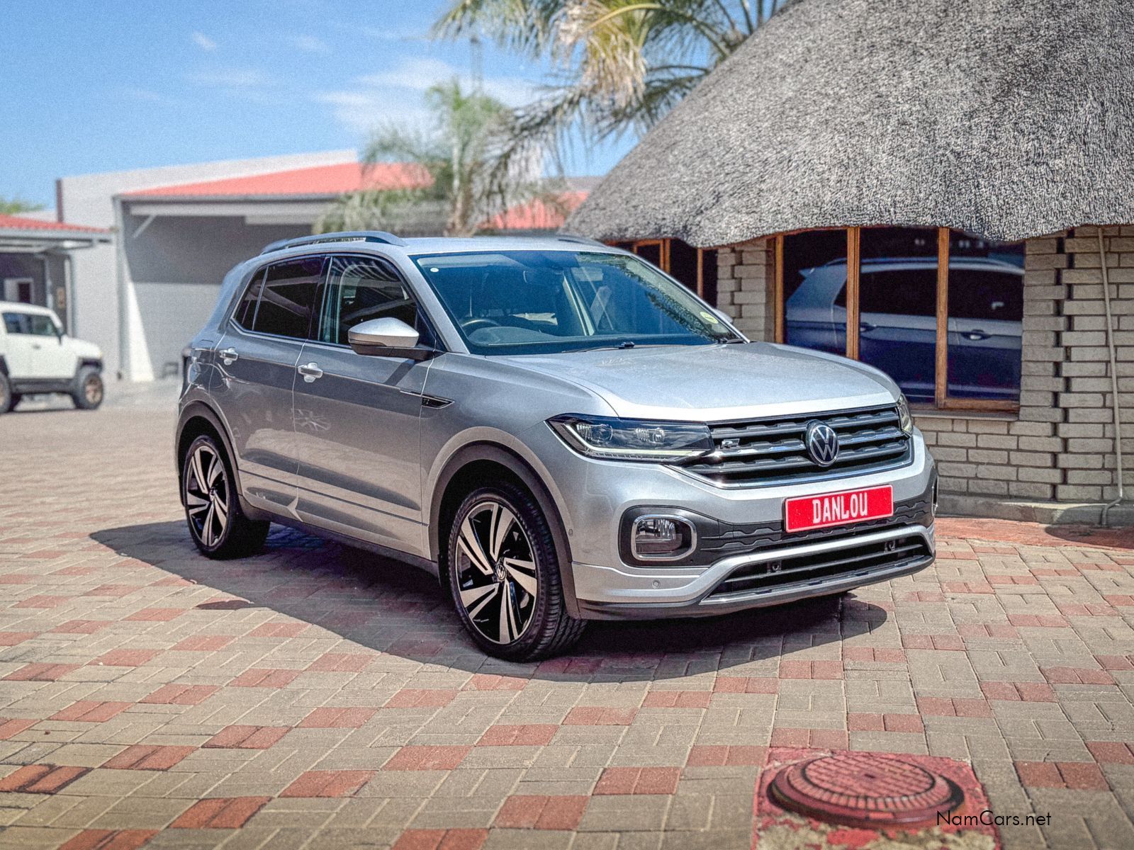 2021 Volkswagen T-Cross photo 1