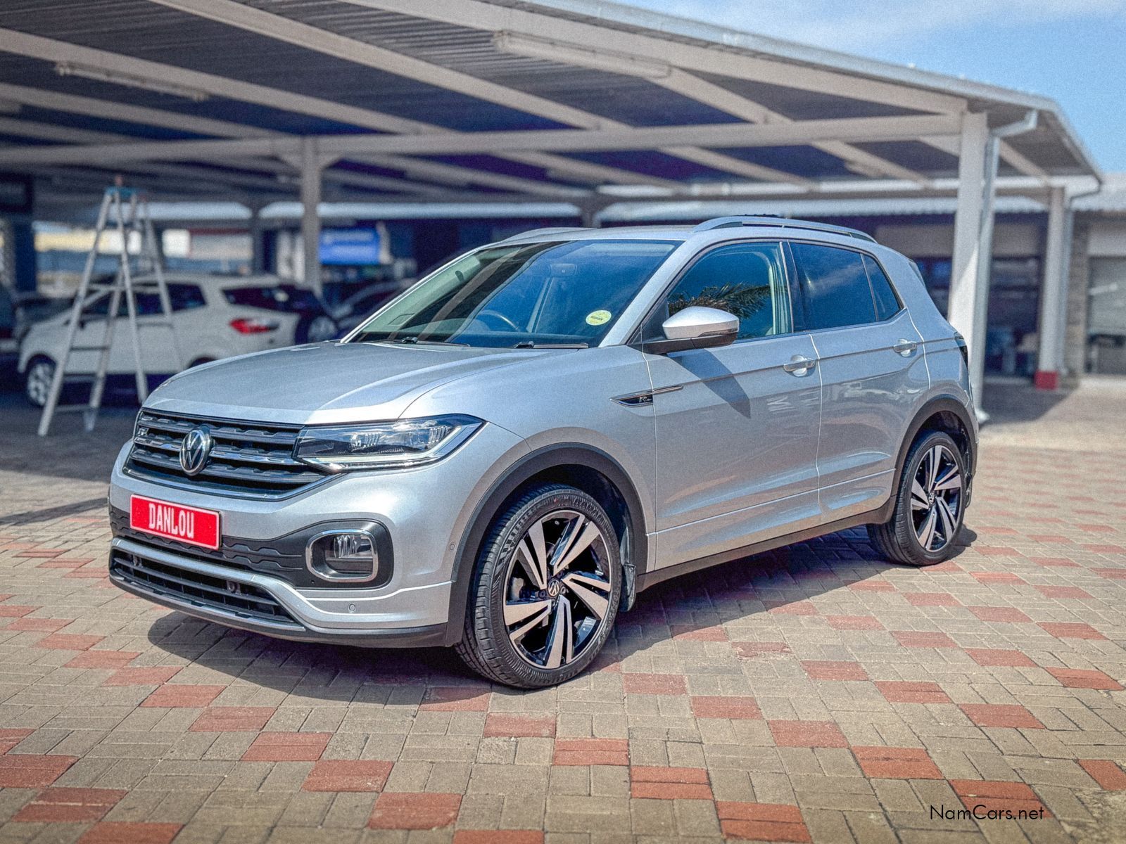 2021 Volkswagen T-Cross photo 2