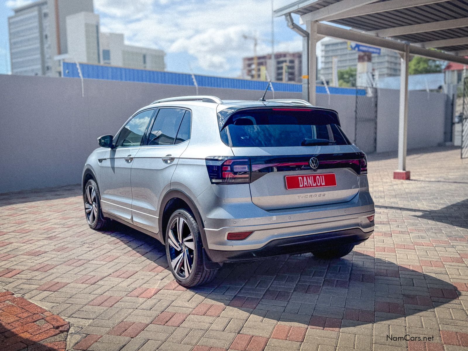 2021 Volkswagen T-Cross photo 3