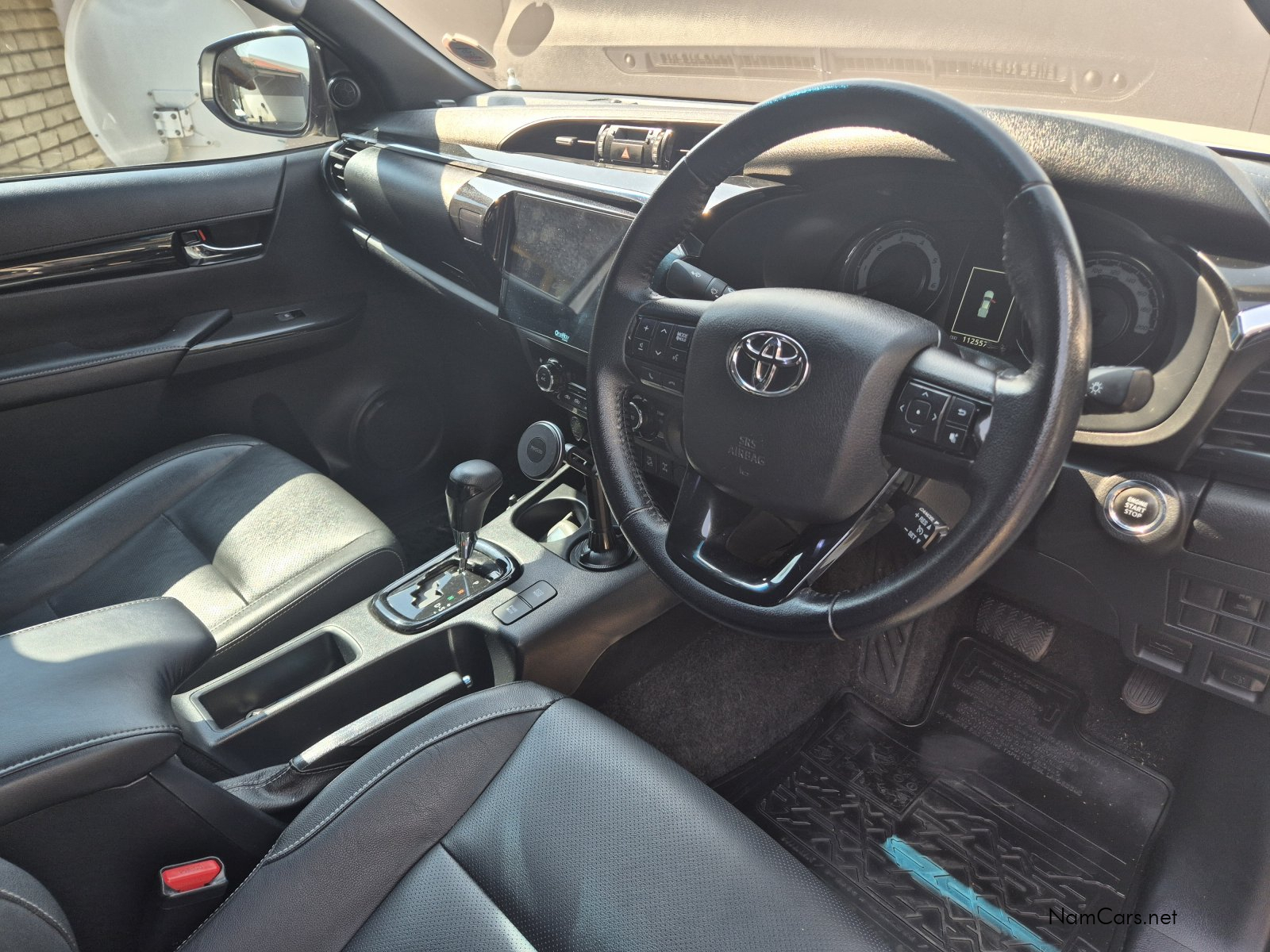 2020 Toyota Hilux photo 3