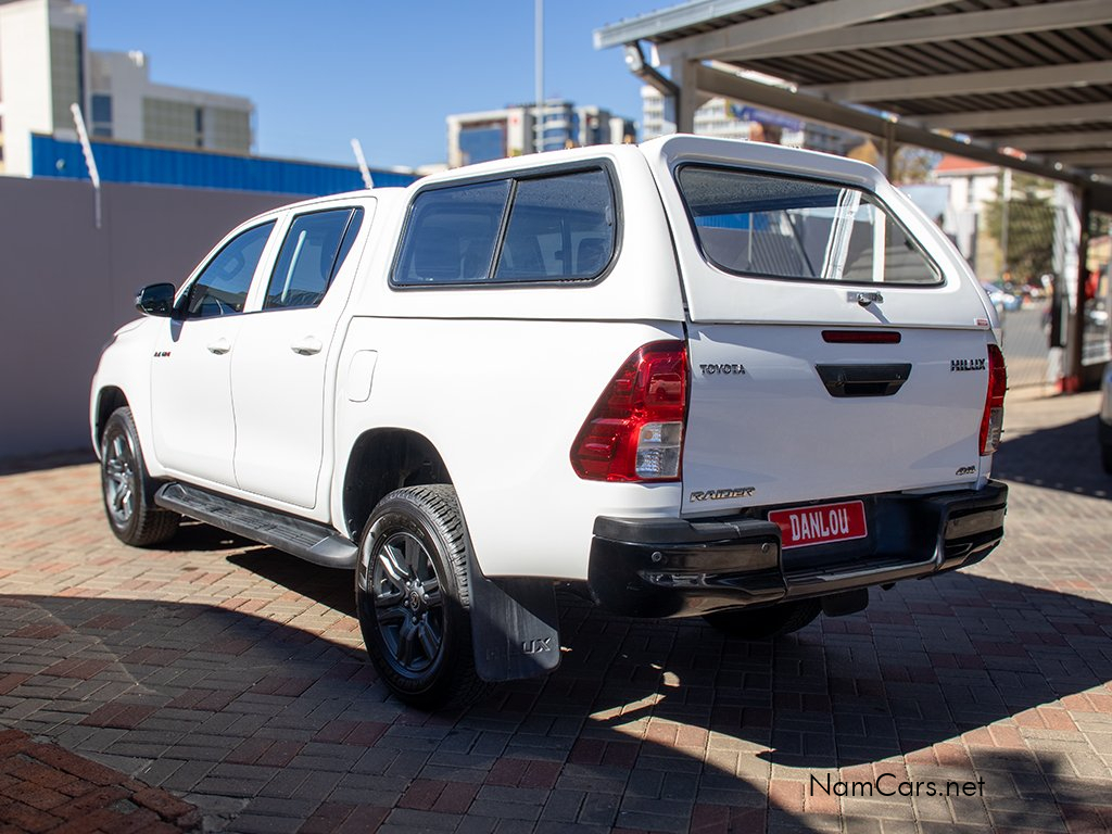 2025 Toyota Hilux photo 3