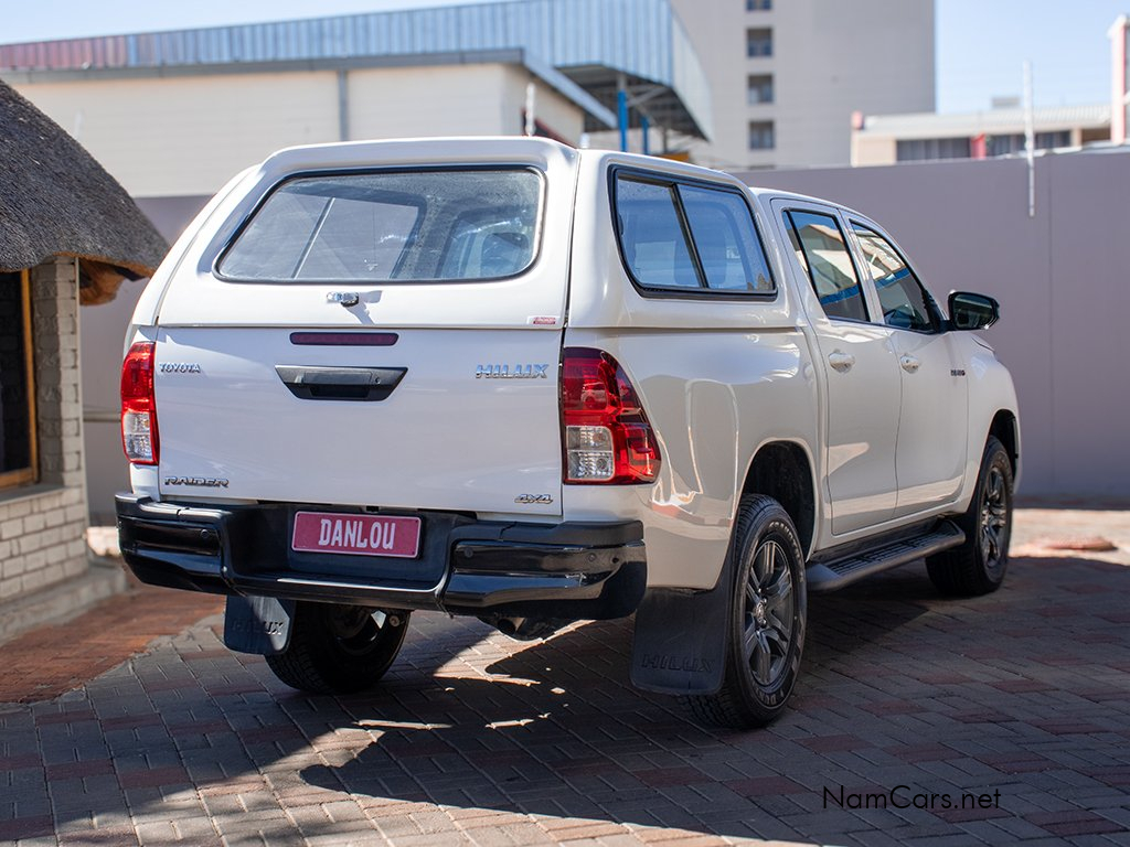 2025 Toyota Hilux photo 4